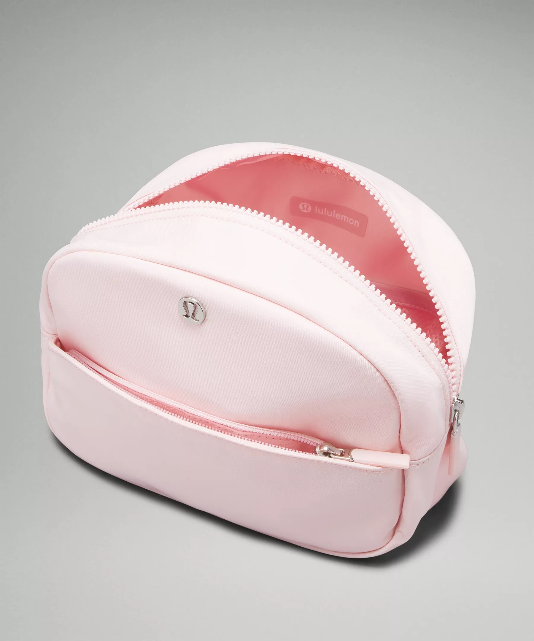 City Essentials Pouch 2L - 4