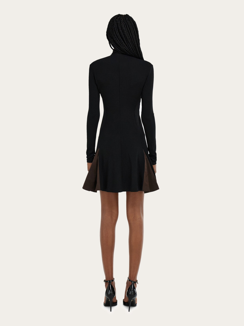Dress with contrasting inserts 4