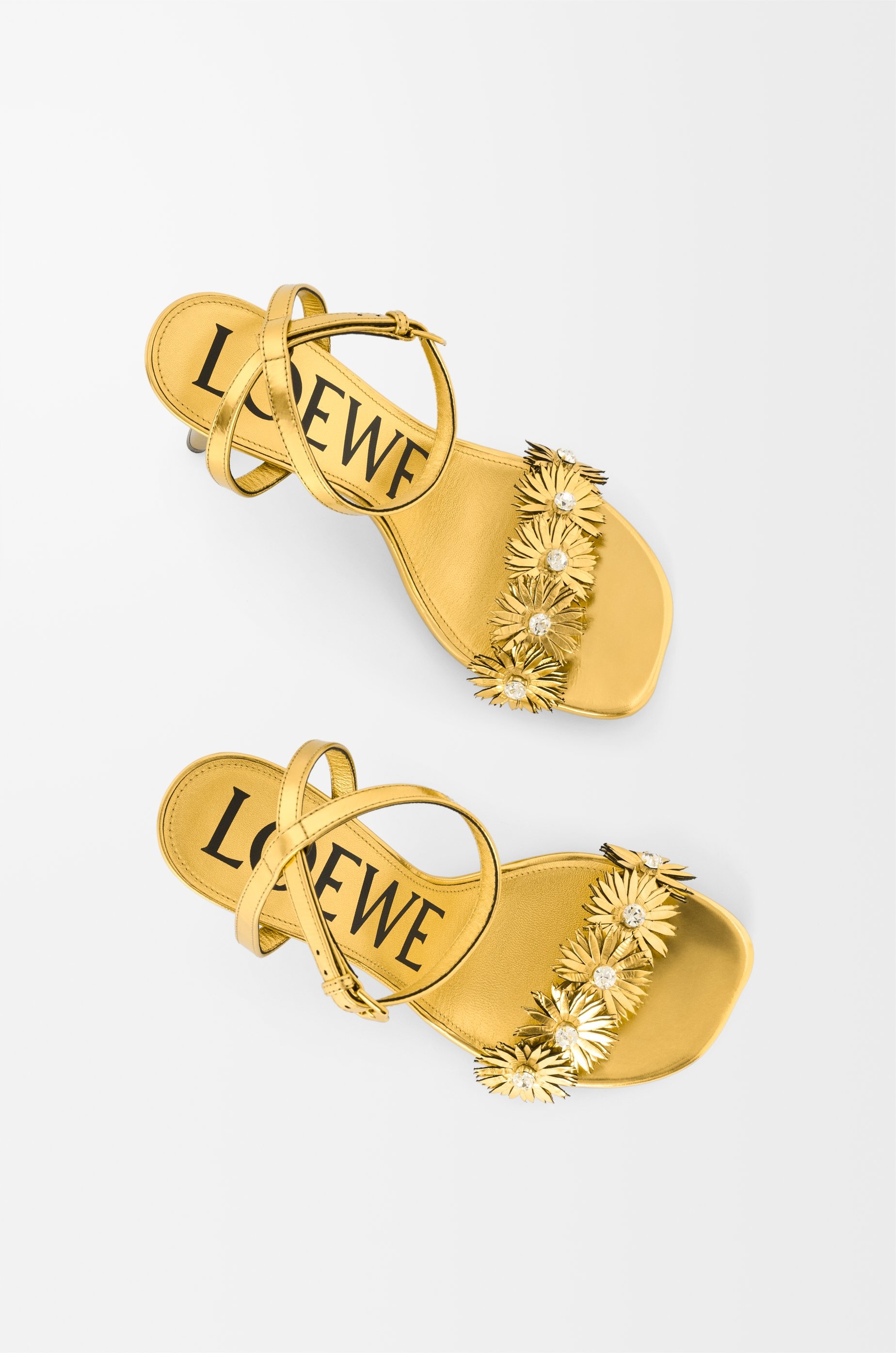 Petal Flower sandal in calfskin and crystals - 4