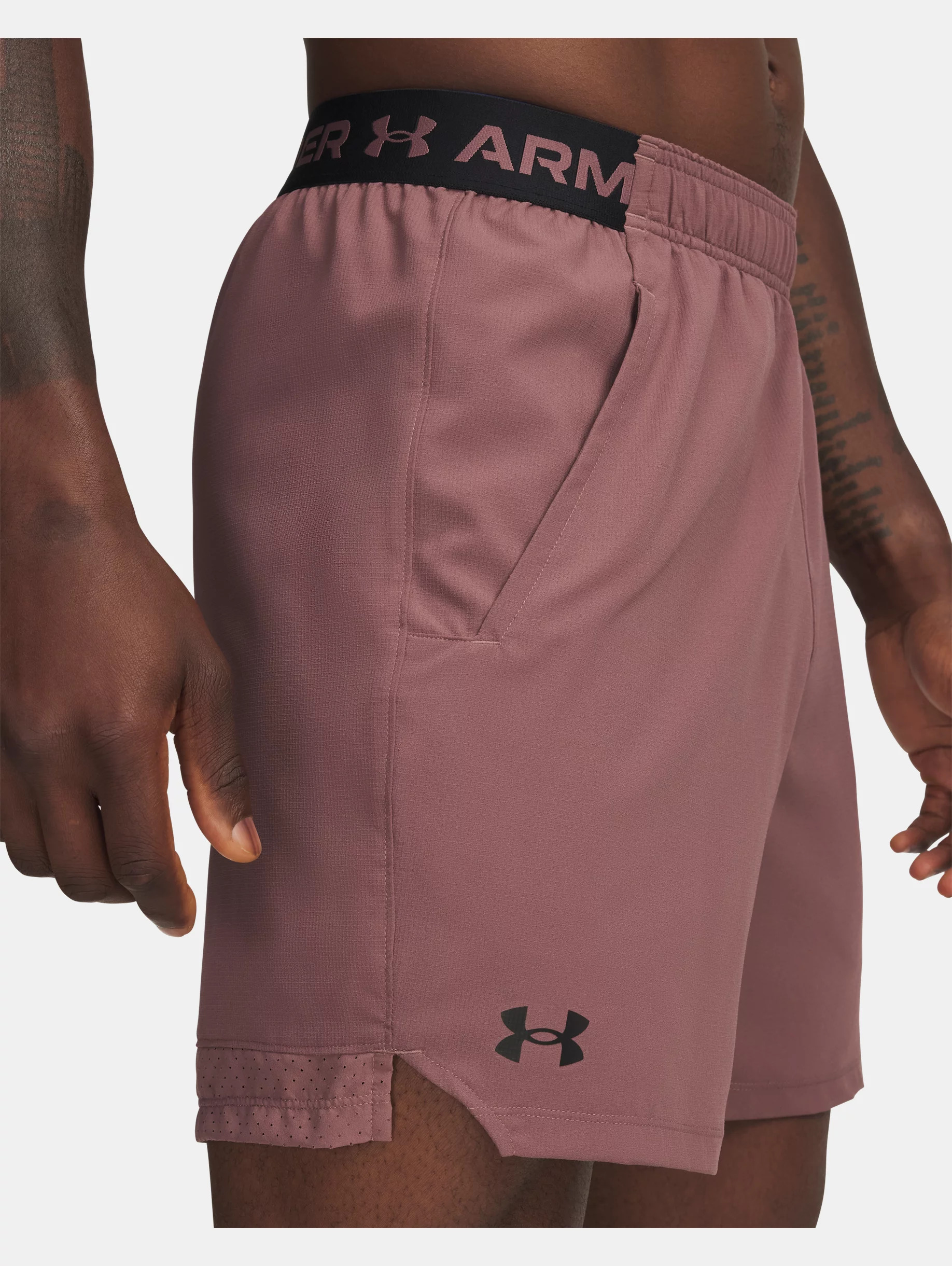 UA Vanish Woven - 4