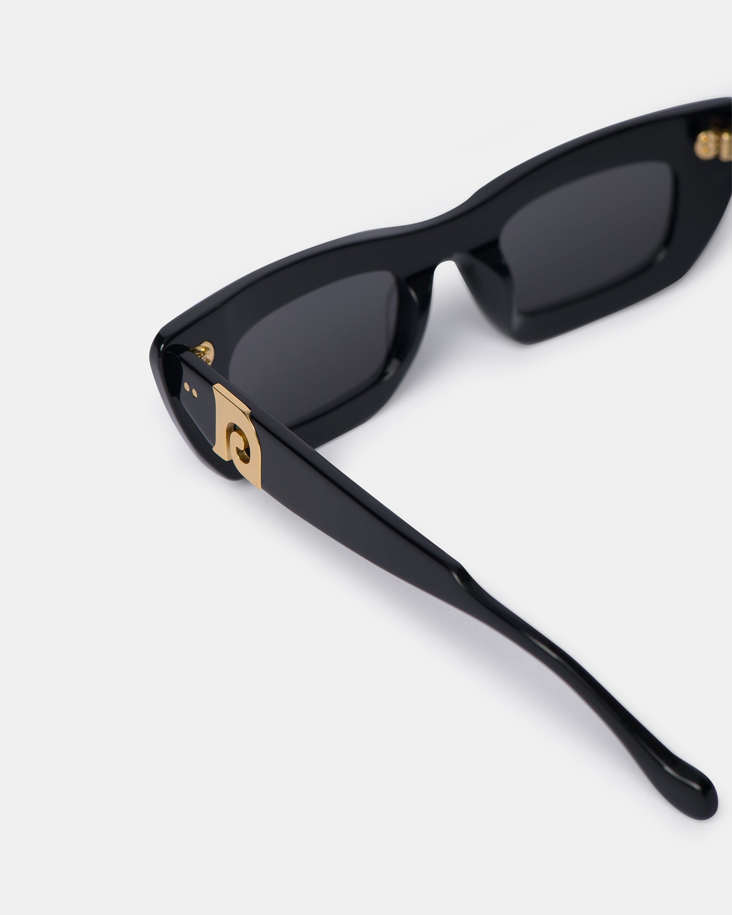 Bio-Plastic Oversized Cat-Eye Sunglasses - 3