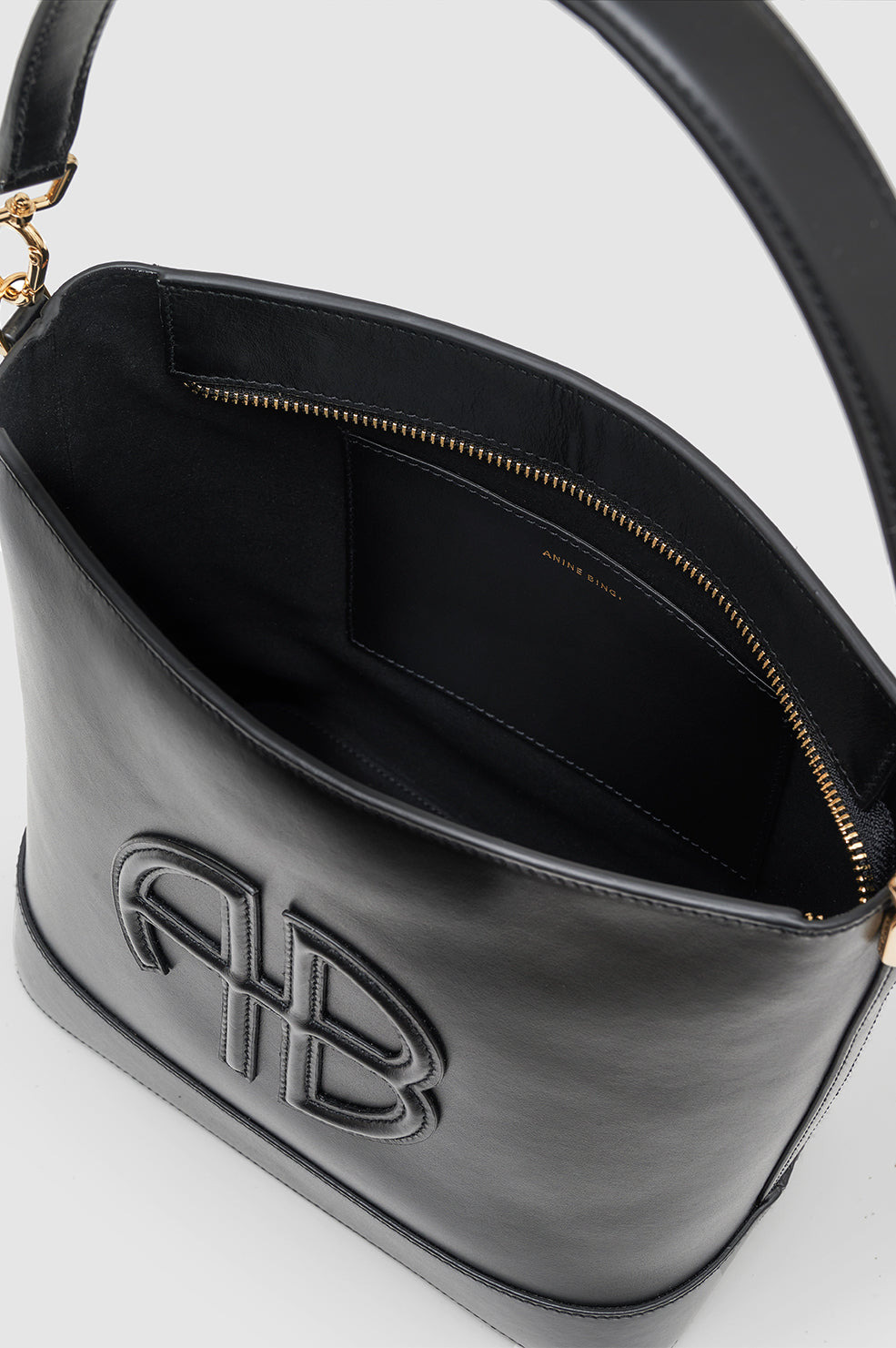 Lili Bucket Bag - Black - 5