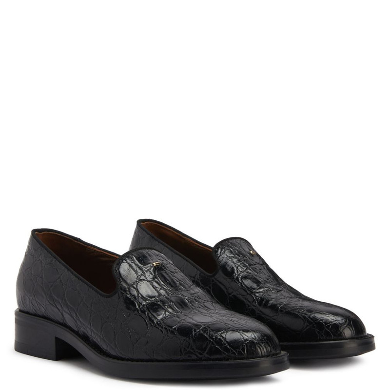Giuseppe Zanotti Dories outlook