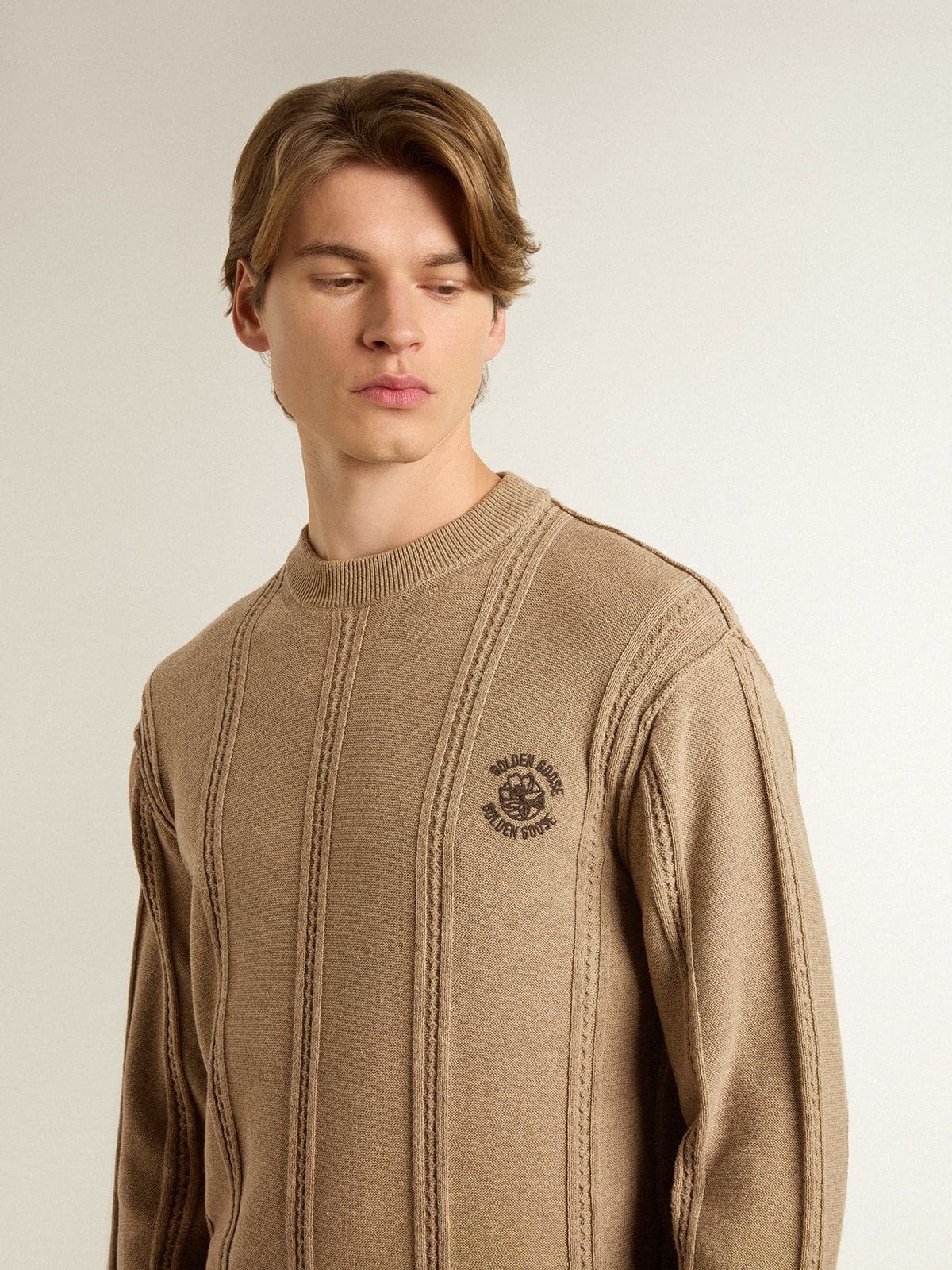 Men's beige sweater with embroidered logo - 5