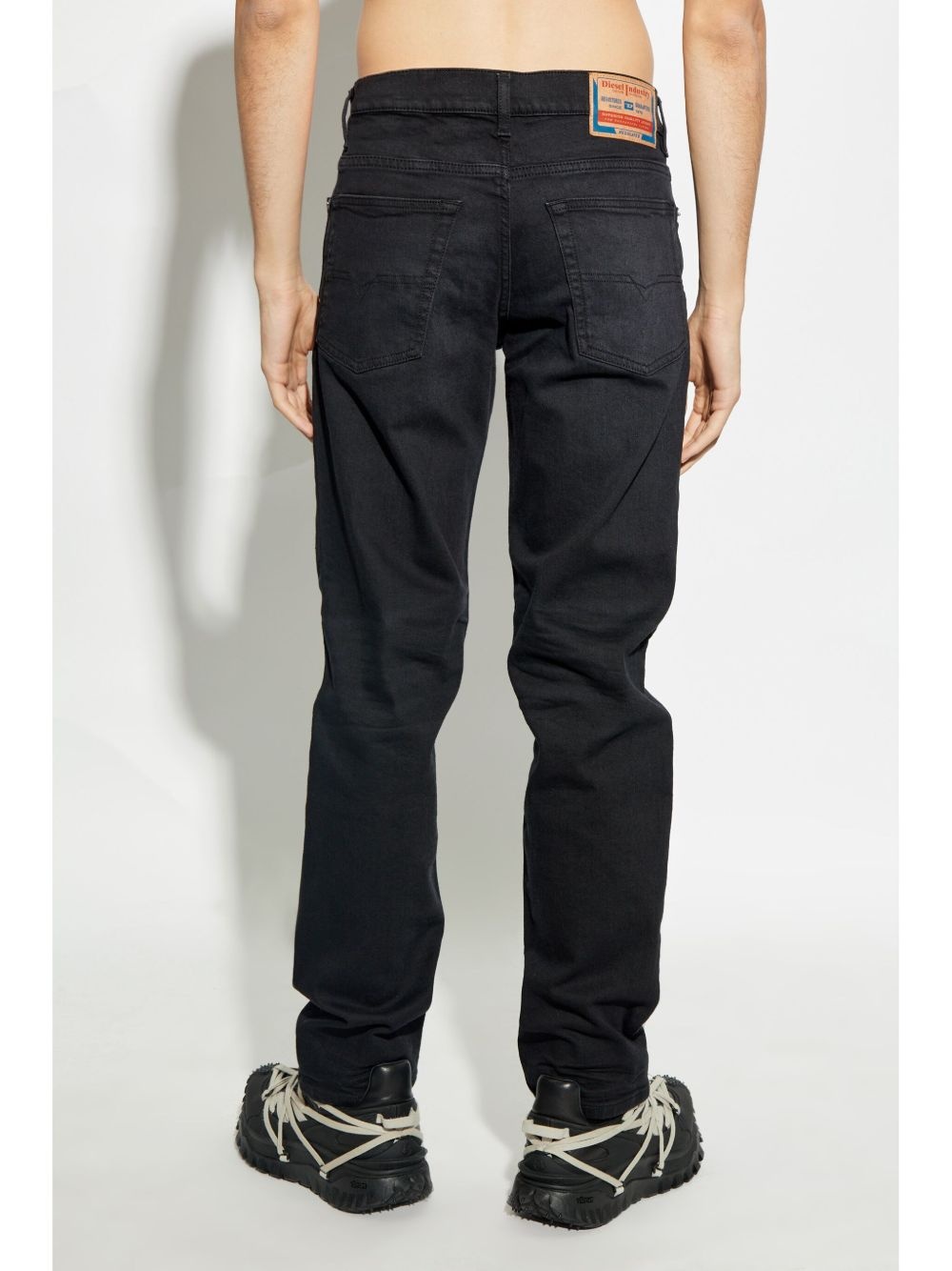 straight-leg jeans - 4
