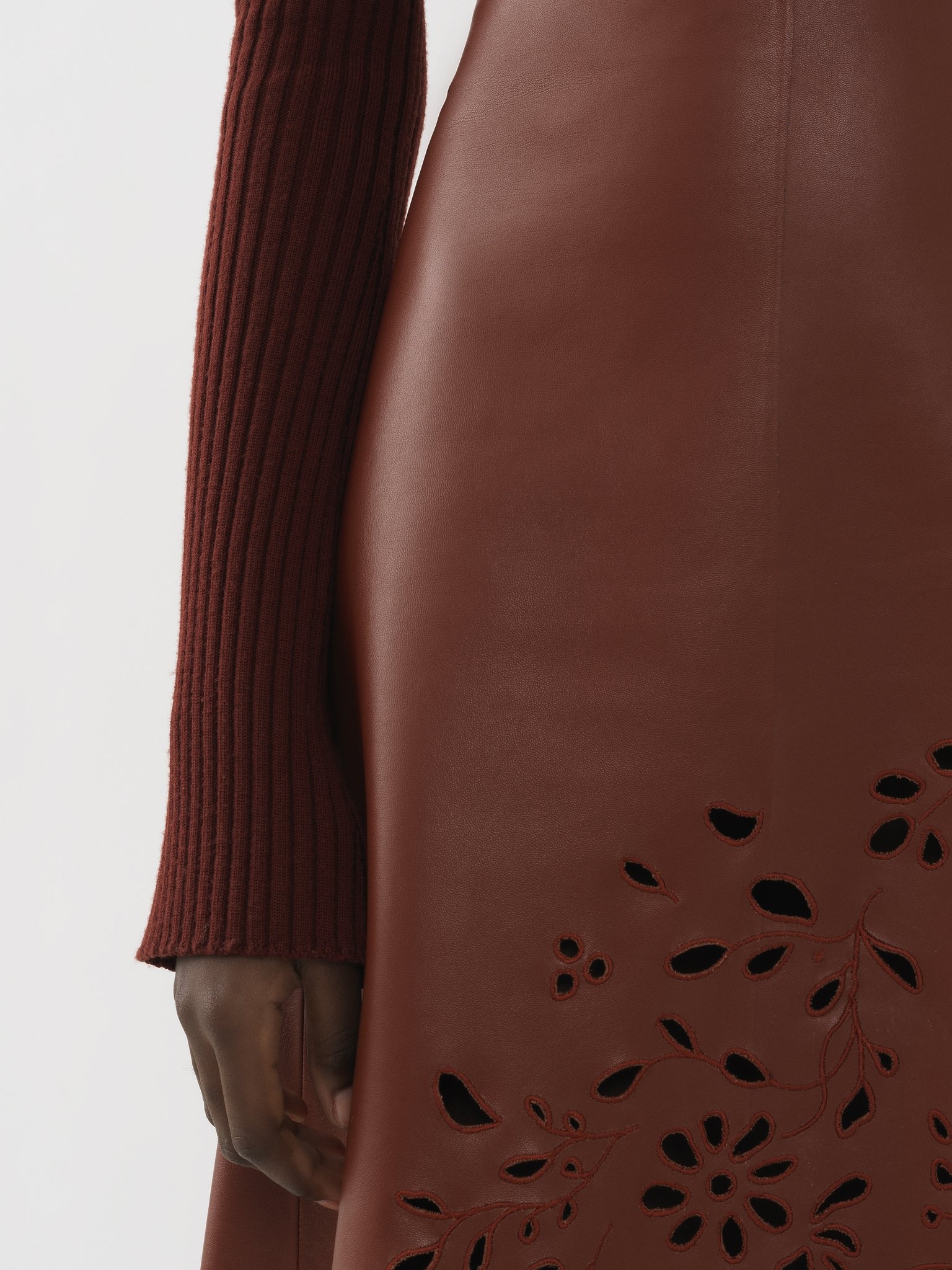 FITTED HIGH-NECK TOP - 7