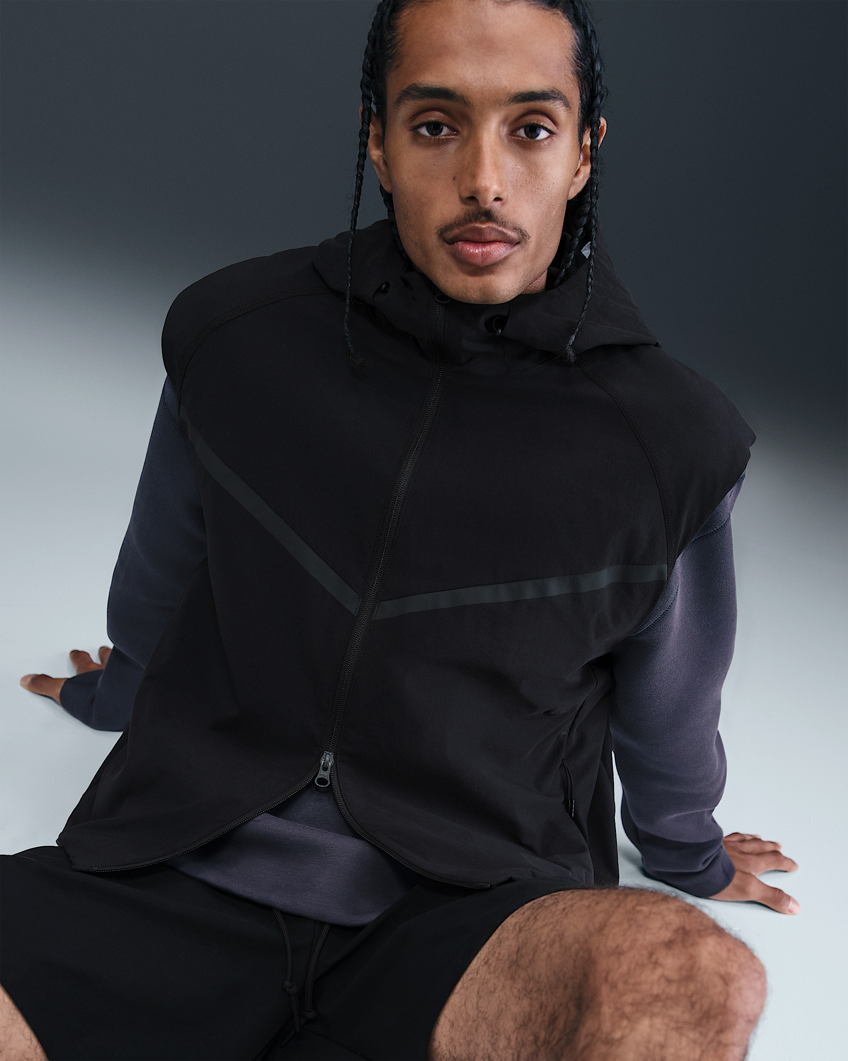 Nike Tech Men's Dri-FIT Woven Windrunner Vest - 3