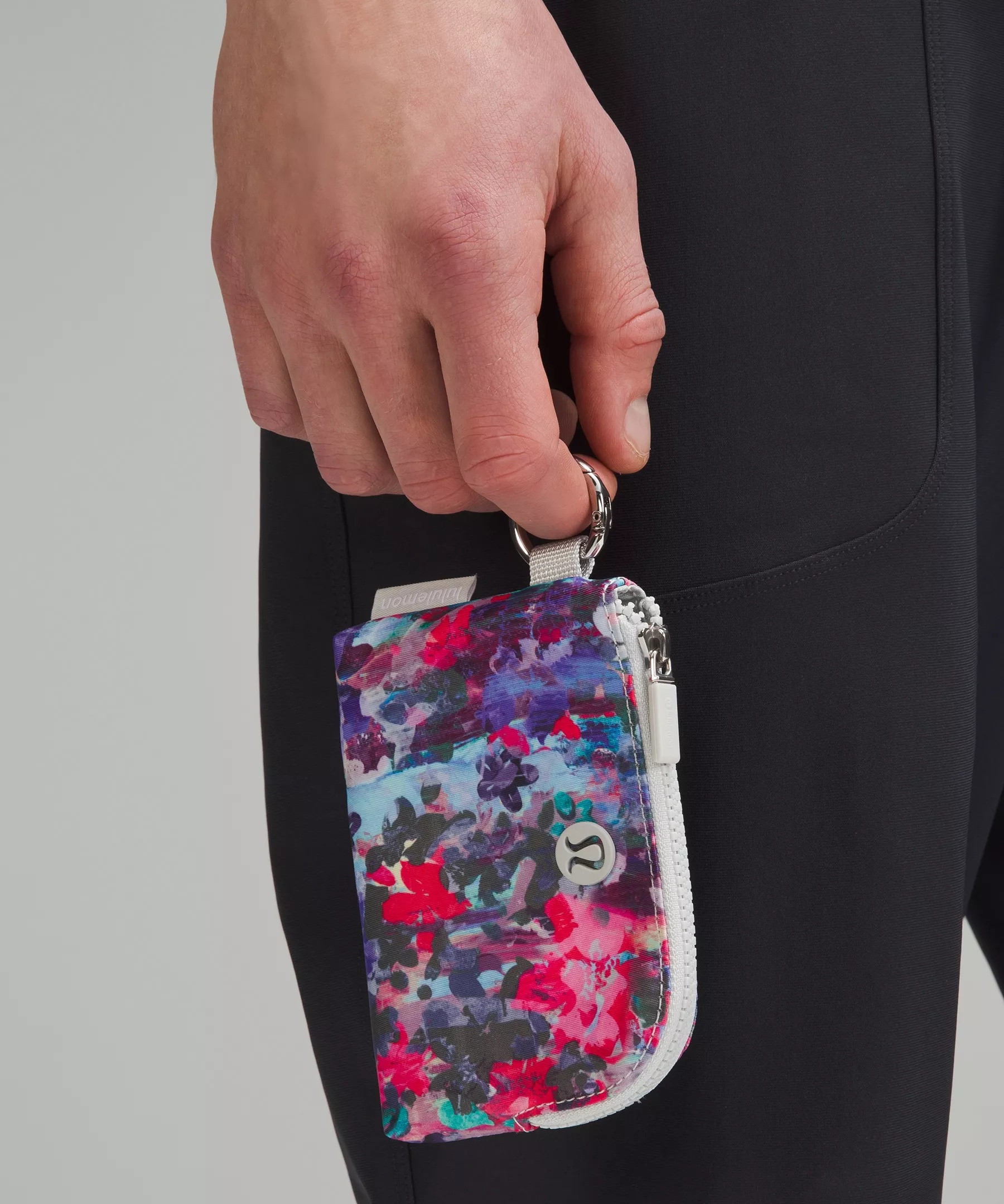 Clippable Card Pouch - 5