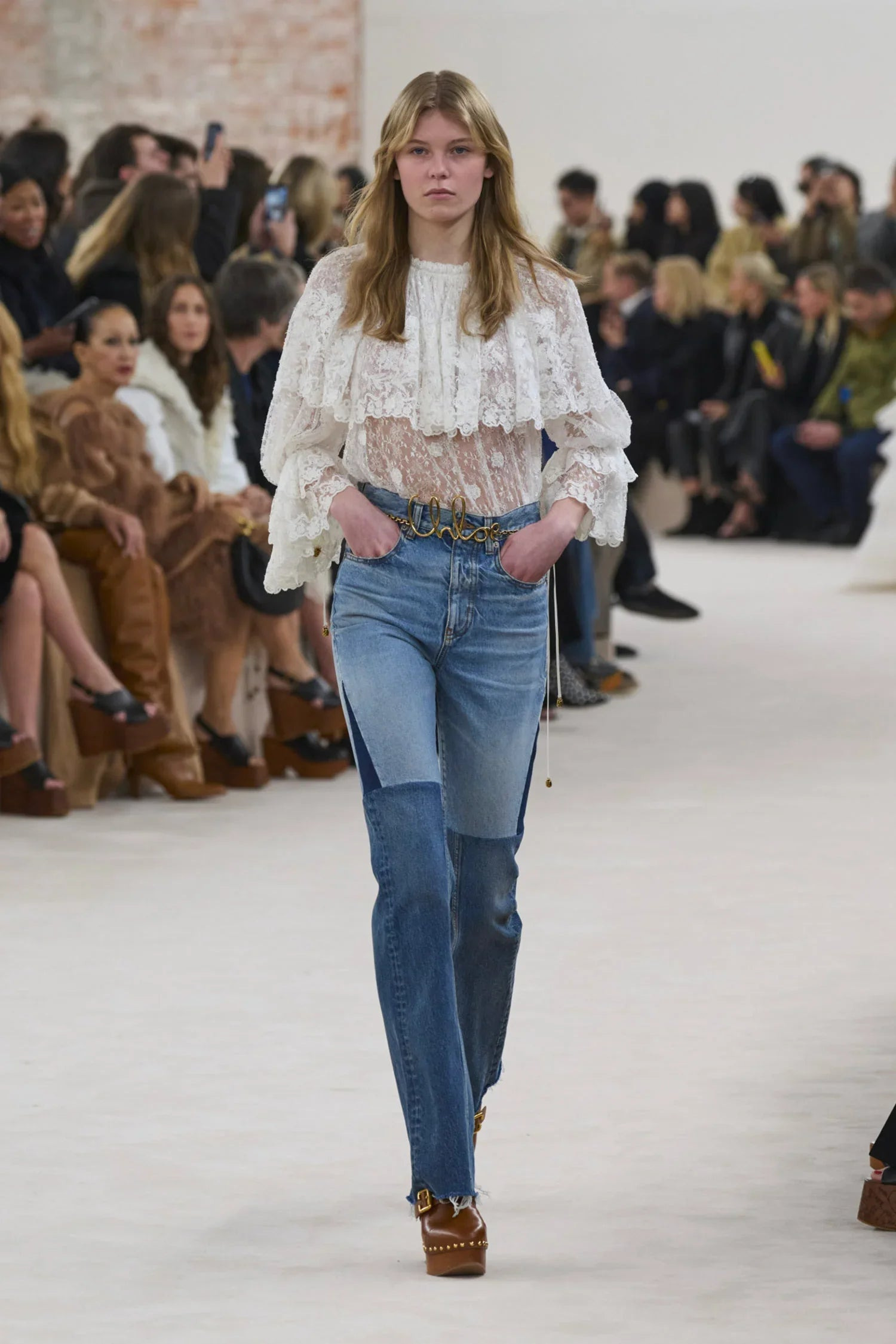 Iconic-Small-Chloe-Belt - 3