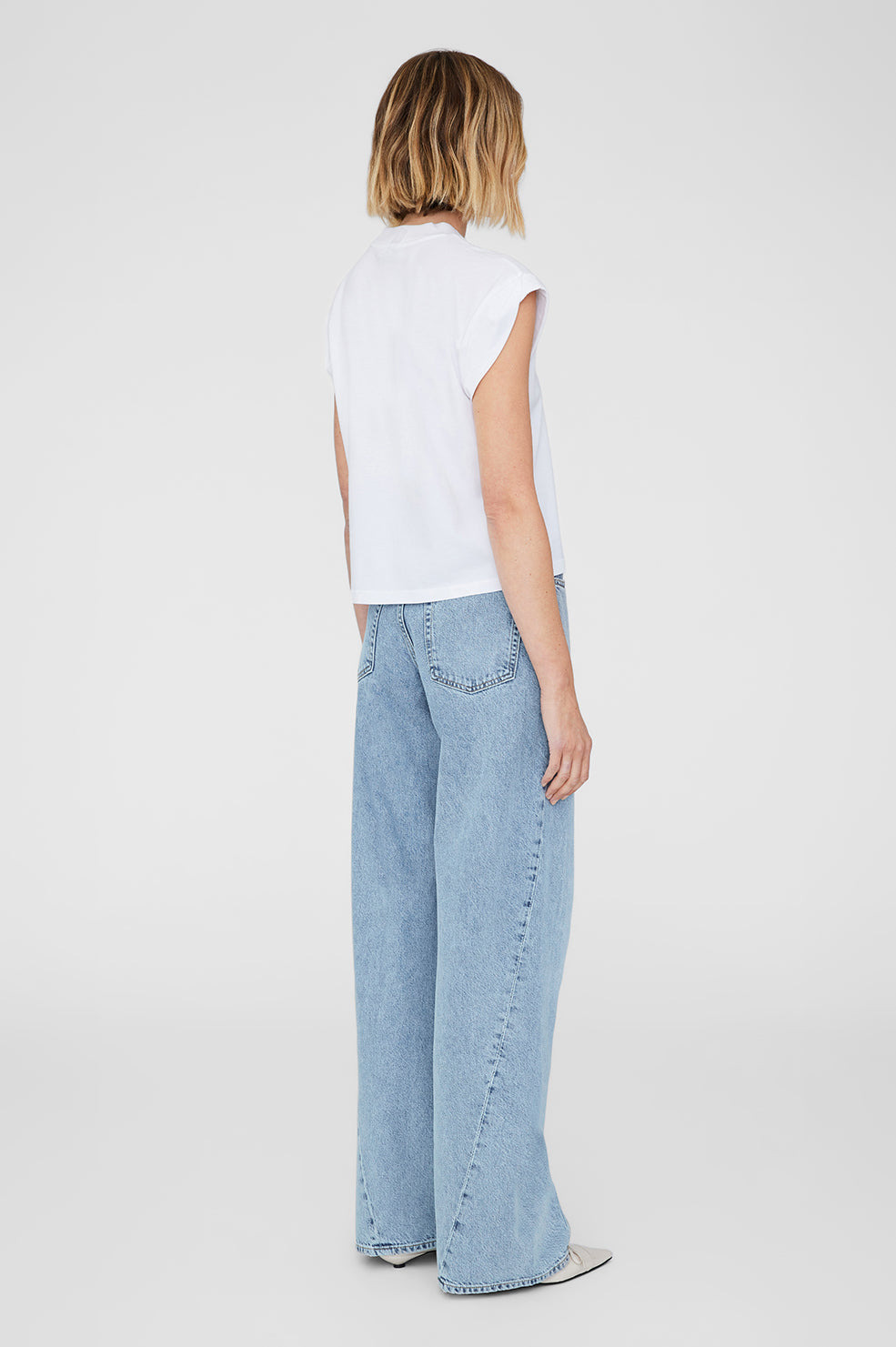 Caspen Tee - White - 3