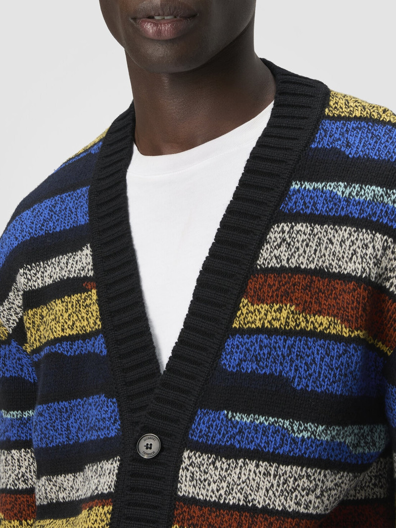 The cardigan in pure wool with inlay 5