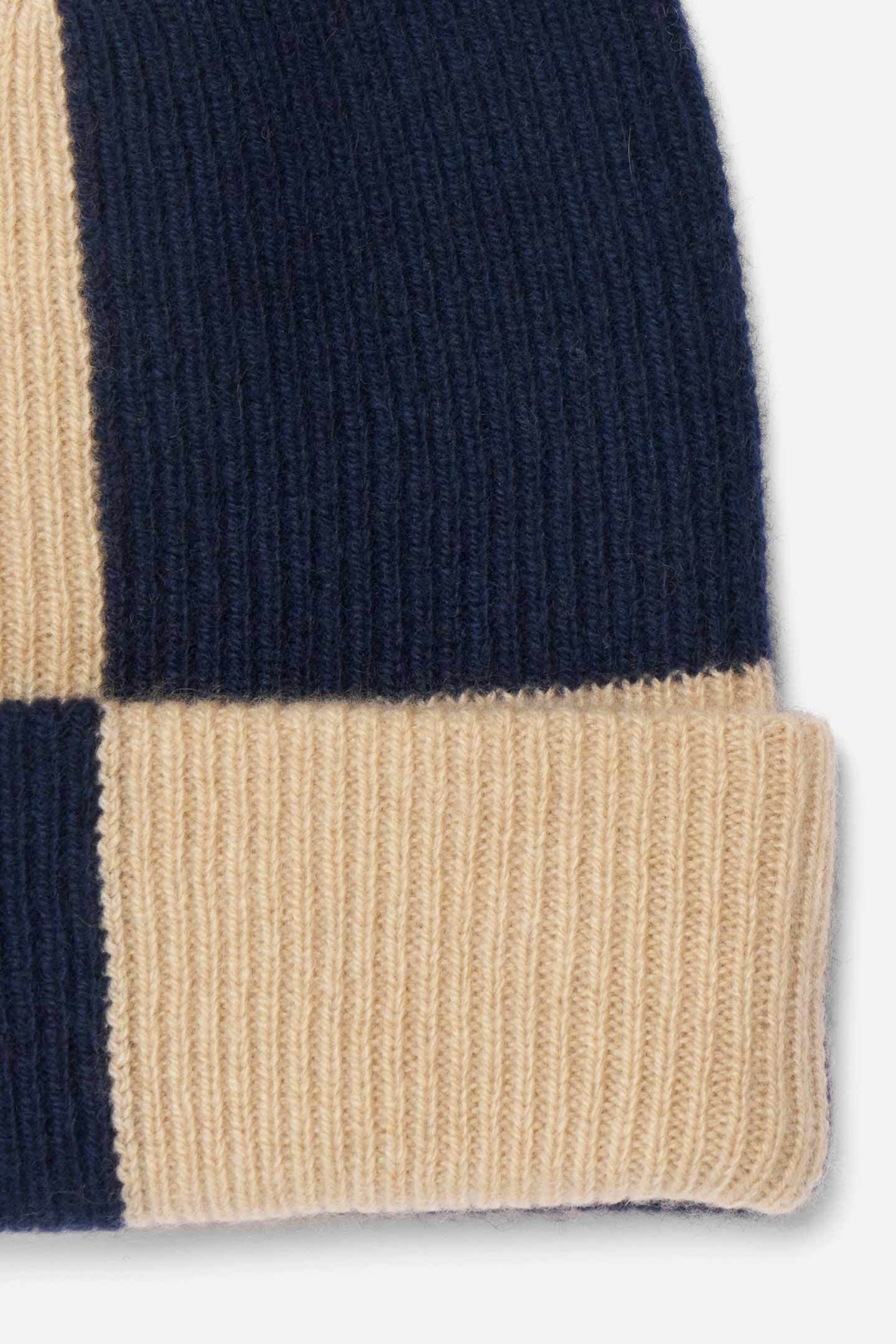 BIG CHECK PARKER BEANIE - 2