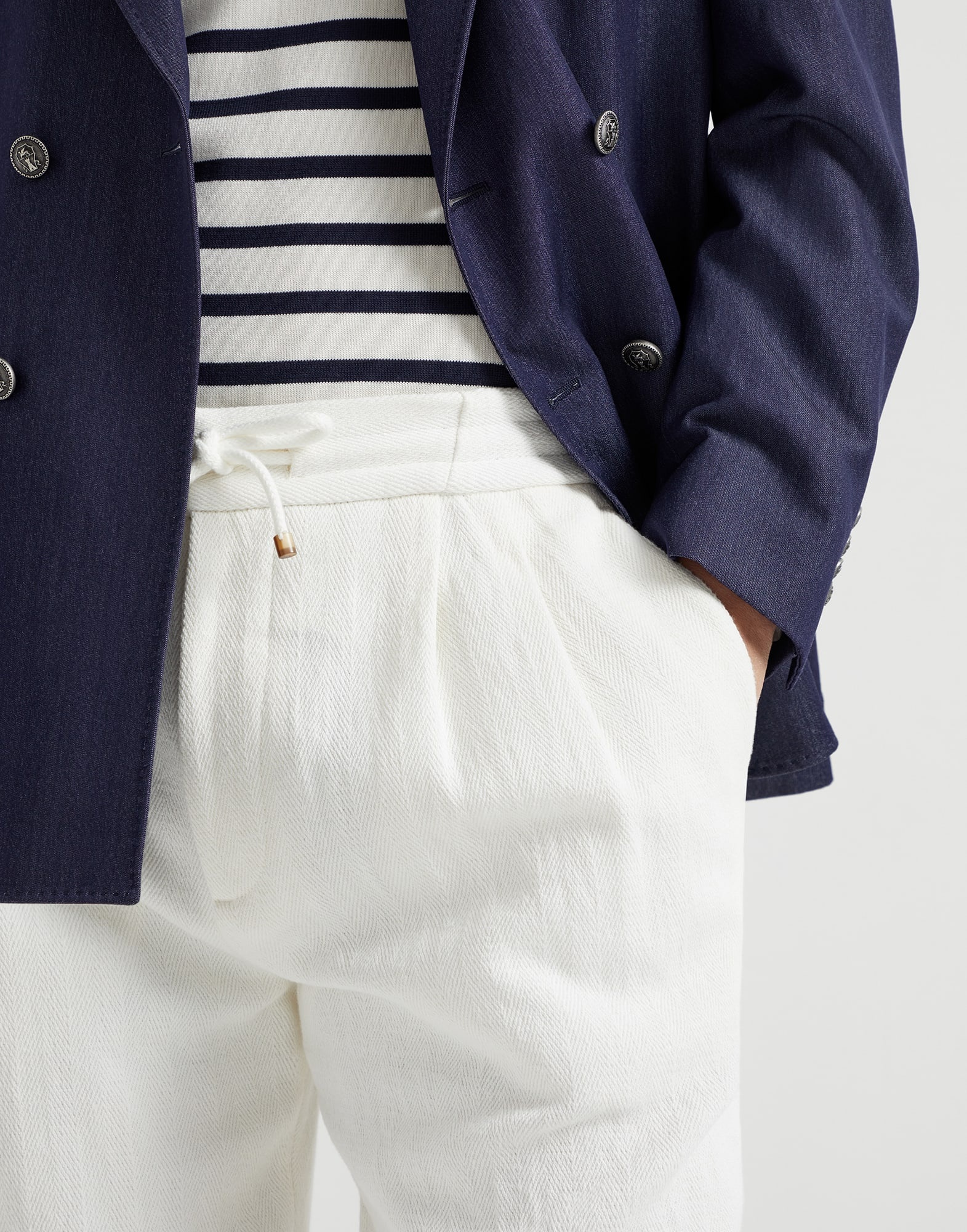 Cotton and linen chevron Bermuda shorts with drawstring and double pleats - 3