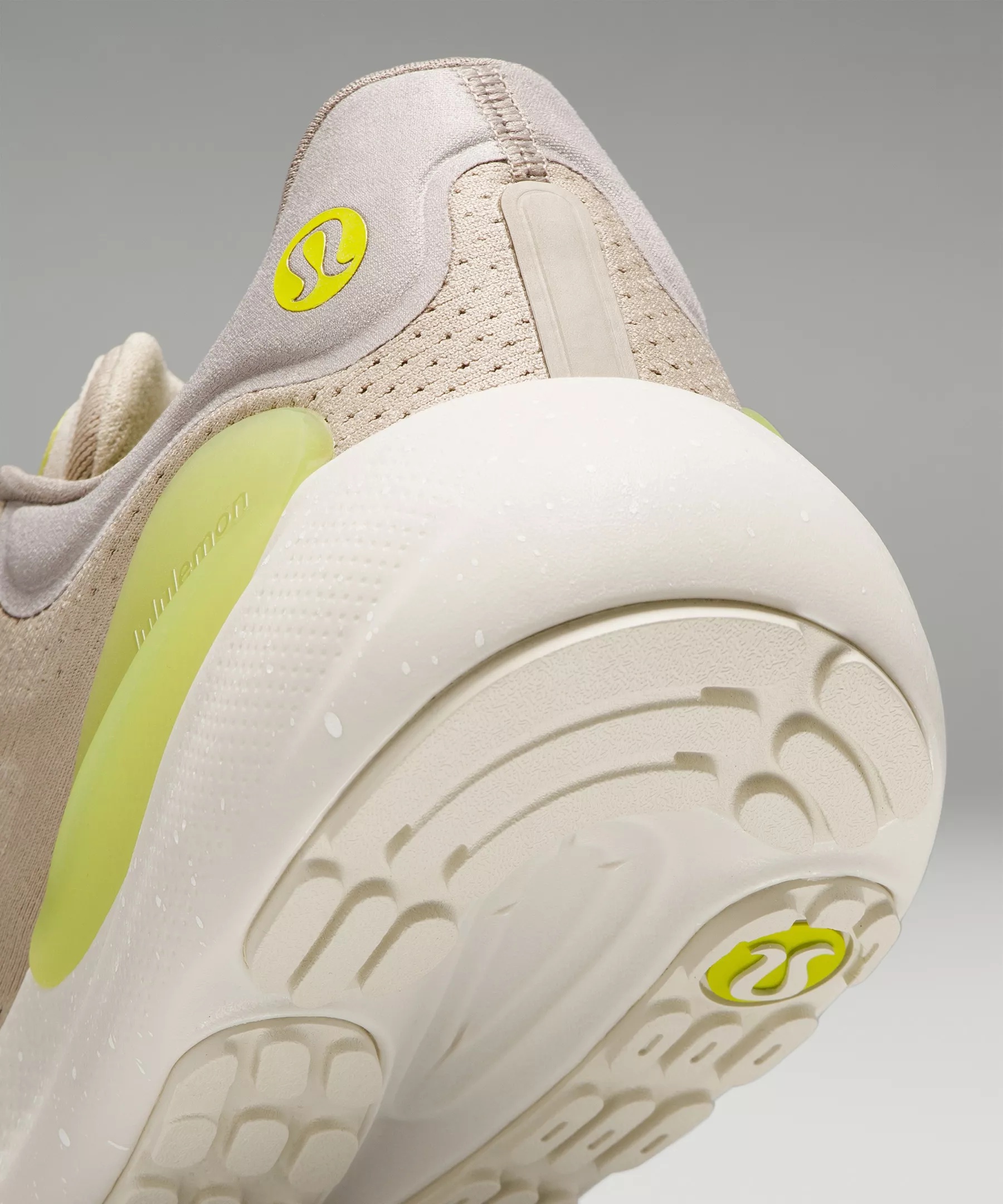 beyondfeel Men's Running Shoe - 10