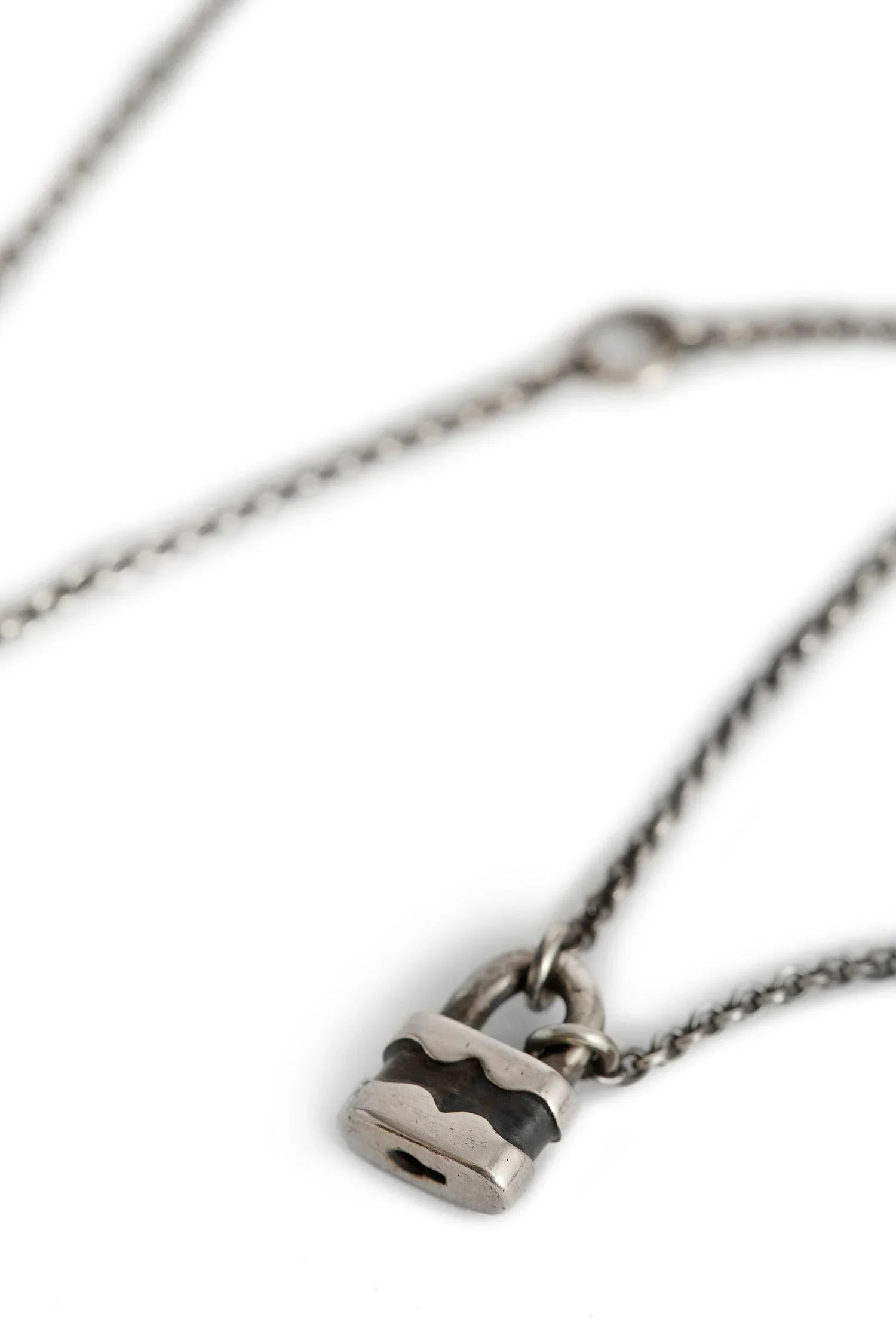 Mini-Fine-Lock-Necklace - 3