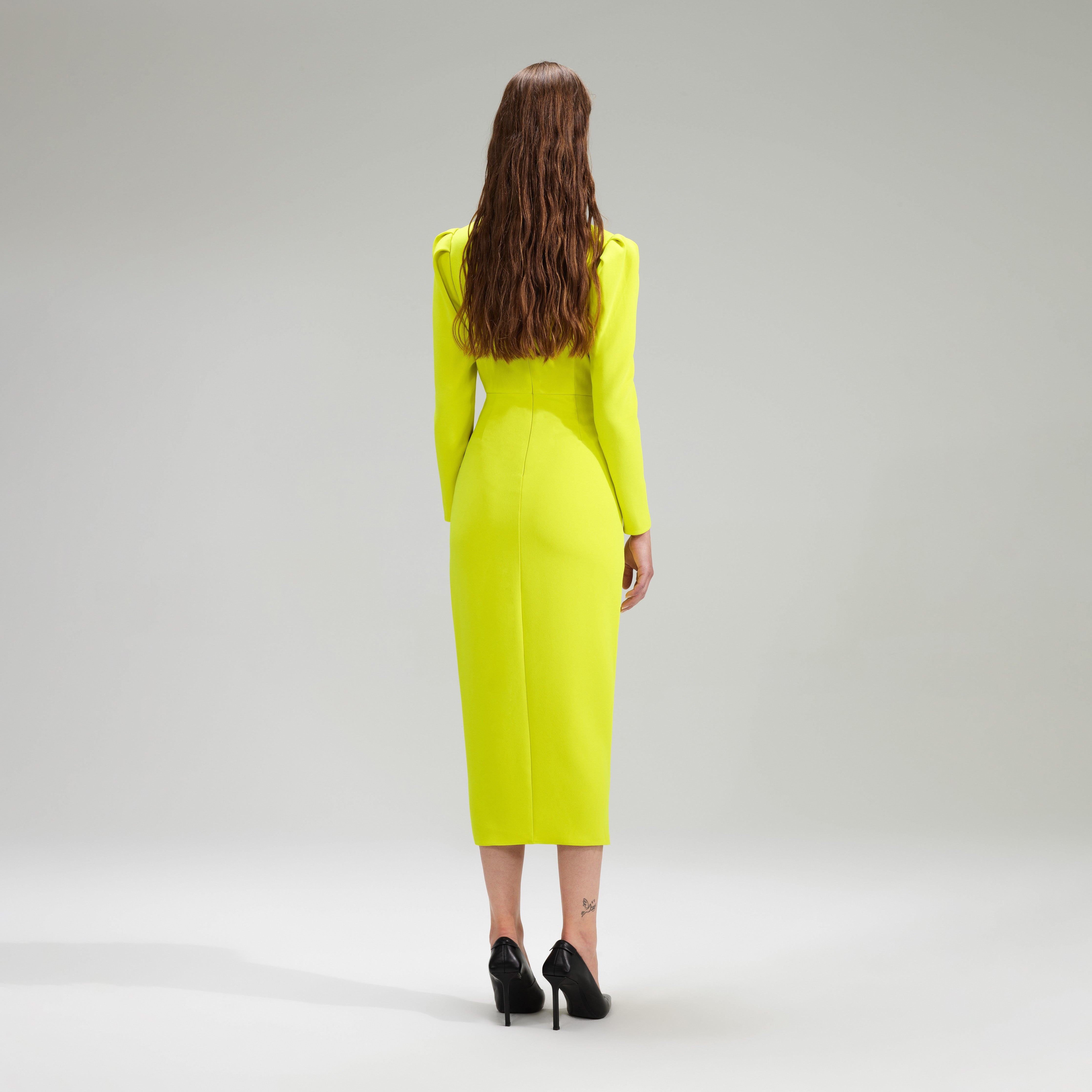 self-portrait Lime Crepe Ruched Midi Dress - RS23-015M-G | REVERSIBLE