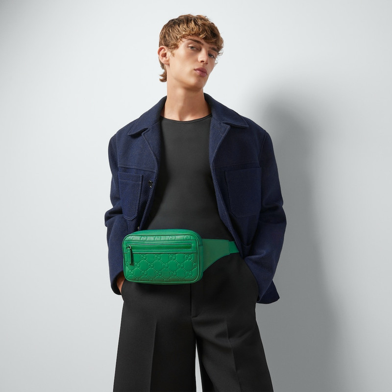 GUCCI GG rubber-effect belt bag outlook