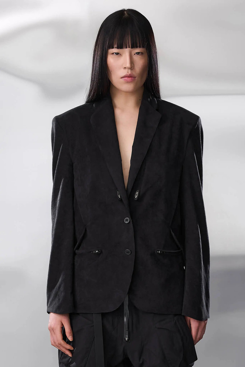 J130-TO Scrim Laced Ultra-Microfiber Blazer 43