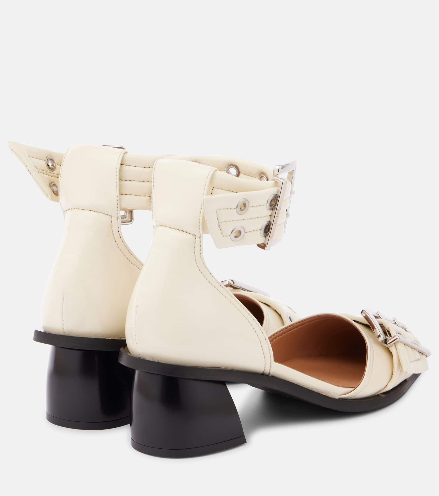 Faux leather pumps - 2