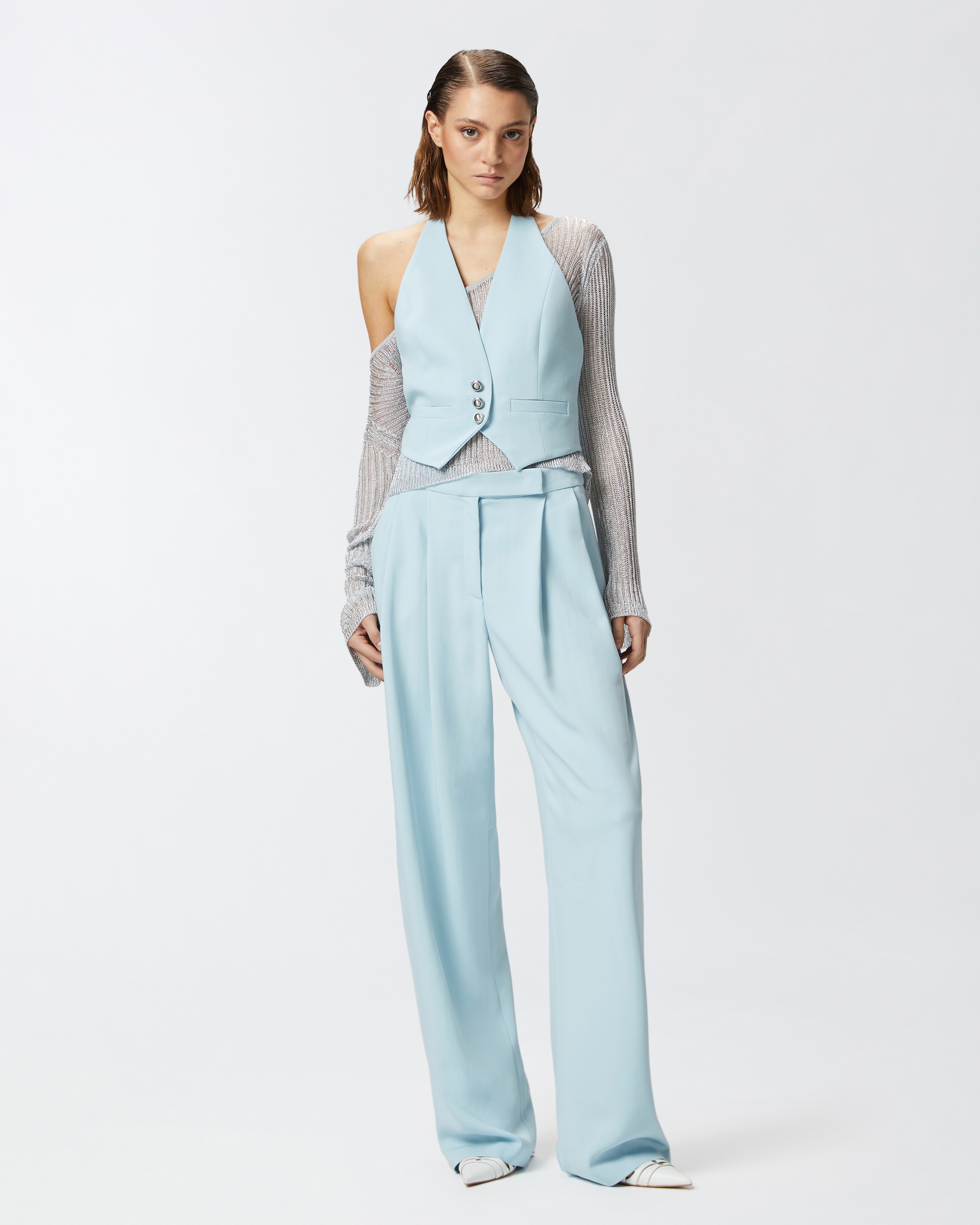 SHORT VEST IN TECHNICAL FABRIC WITH OPEN BACK - 3