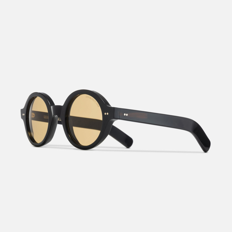 CUTLER AND GROSS 1396 ROUND SUNGLASSES outlook
