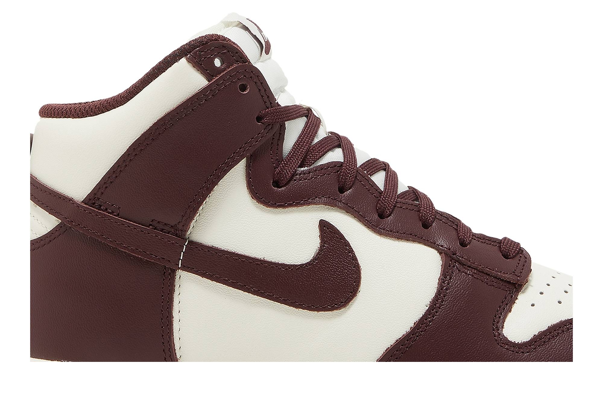Wmns Dunk High 'Burgundy Crush' - 2