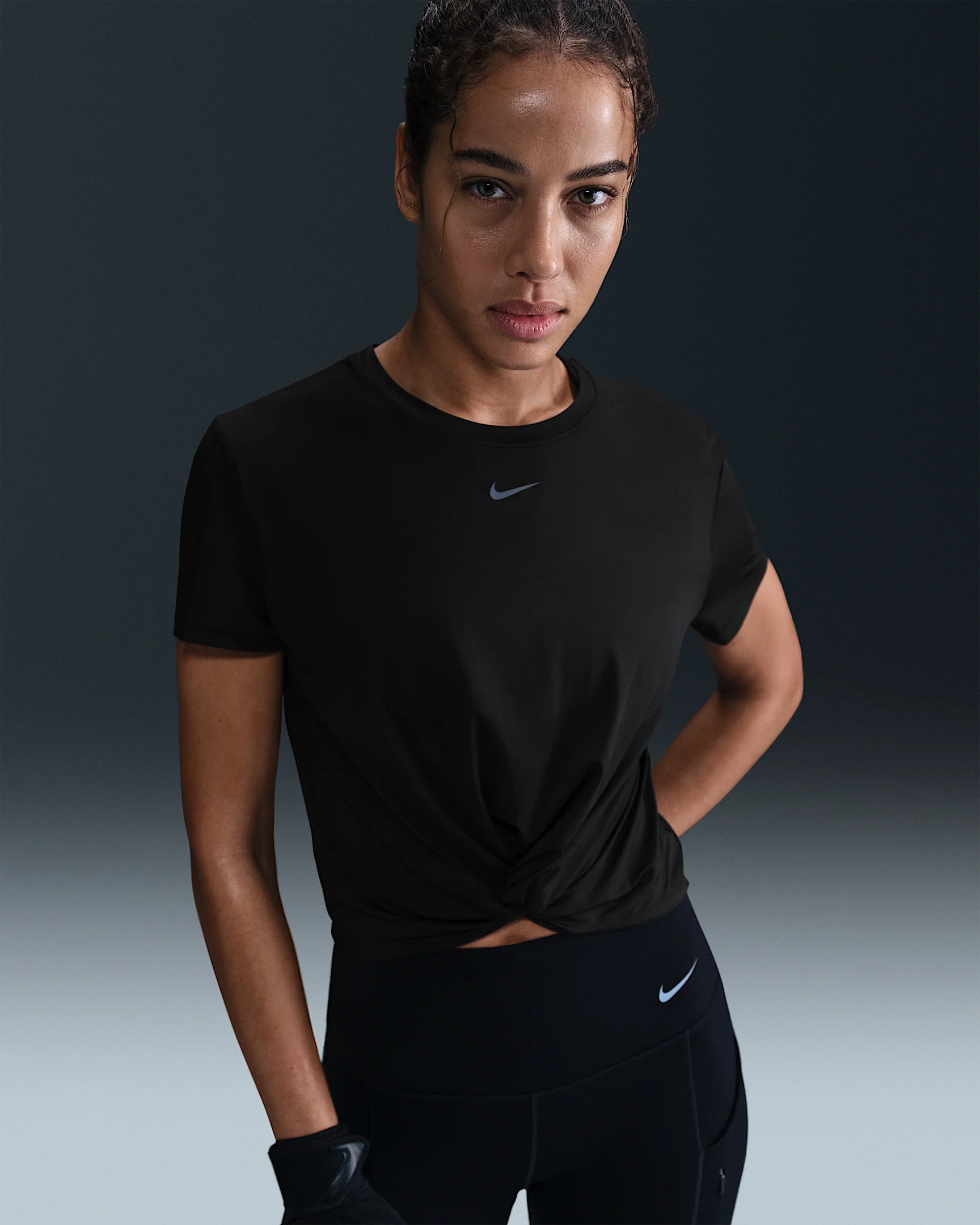 Nike One Classic Twist Women's Dri-FIT Short-Sleeve Top - 1
