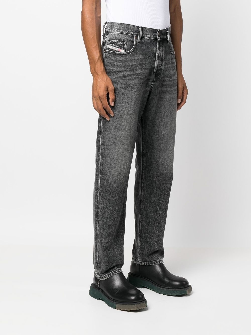 mid-rise straight-leg jeans - 3