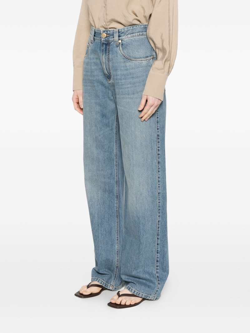 straight-leg jeans 3