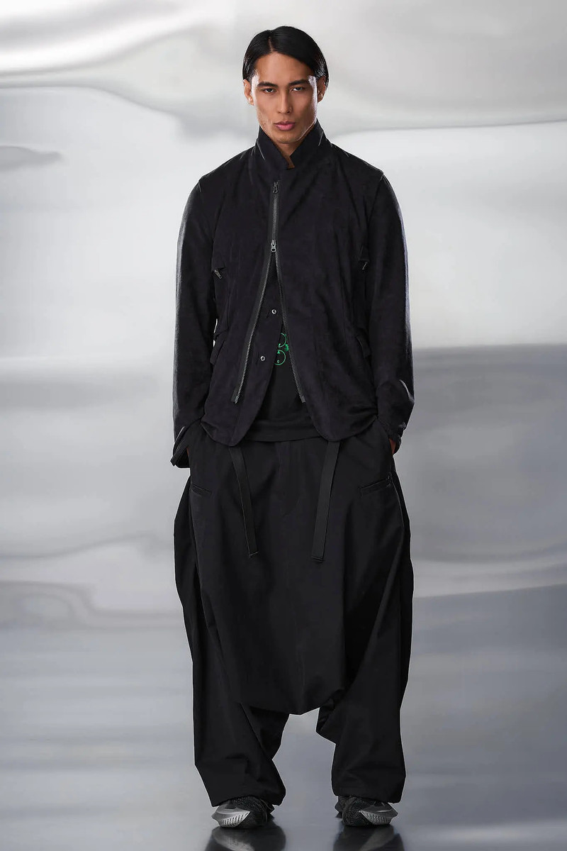 J29-TO Scrim Laced Ultra-Microfiber Blazer Black 1