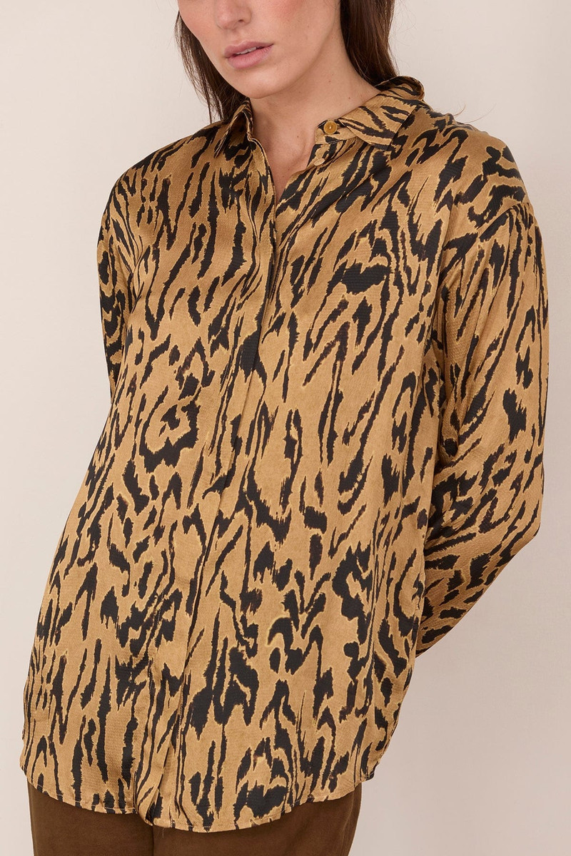Moiree Print Satin Oversized in Honey 3