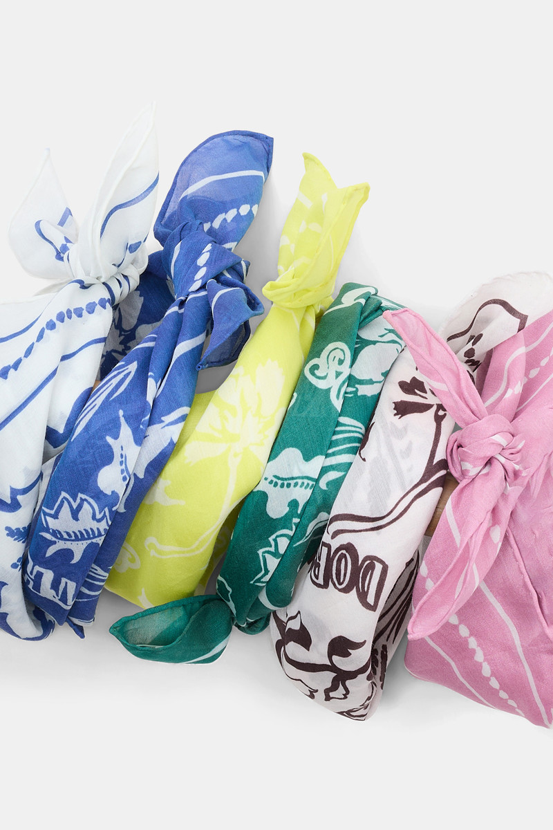 FRIENDS OF DOROTHEE scarf 7