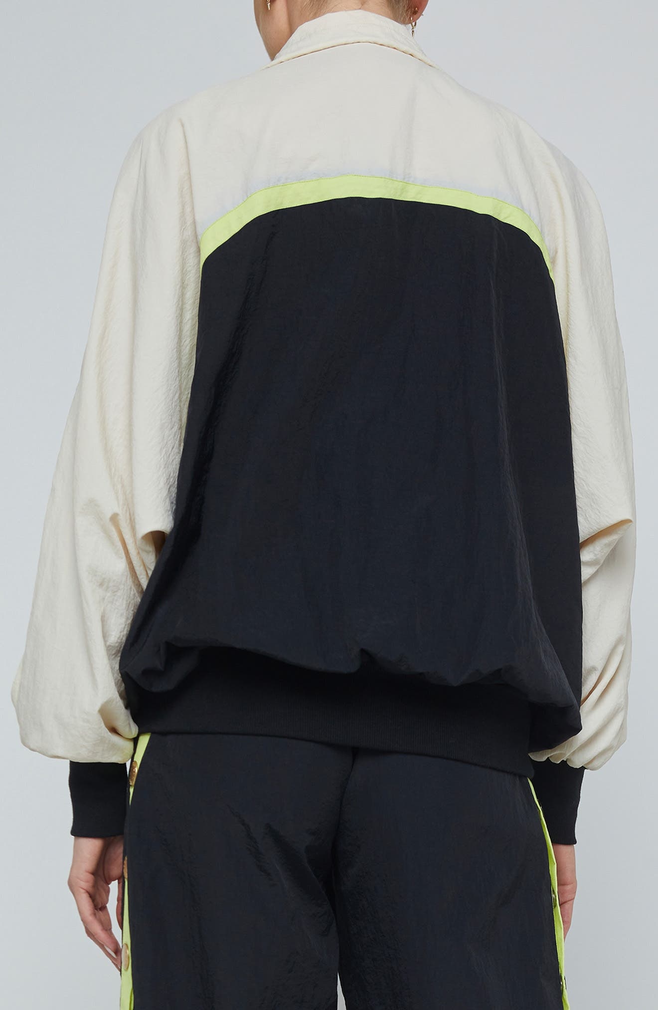 L'AGENCE Aurelia Water Repellent Pullover Jacket in Black/Cream/Lime at Nordstrom - 2