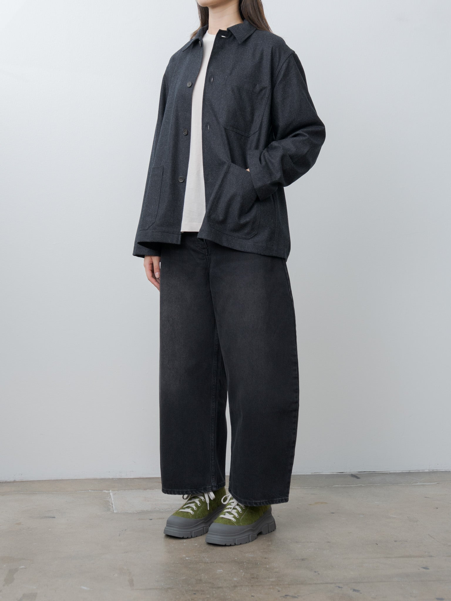 Chalco Wide Crop Pant - Washed Black - 4