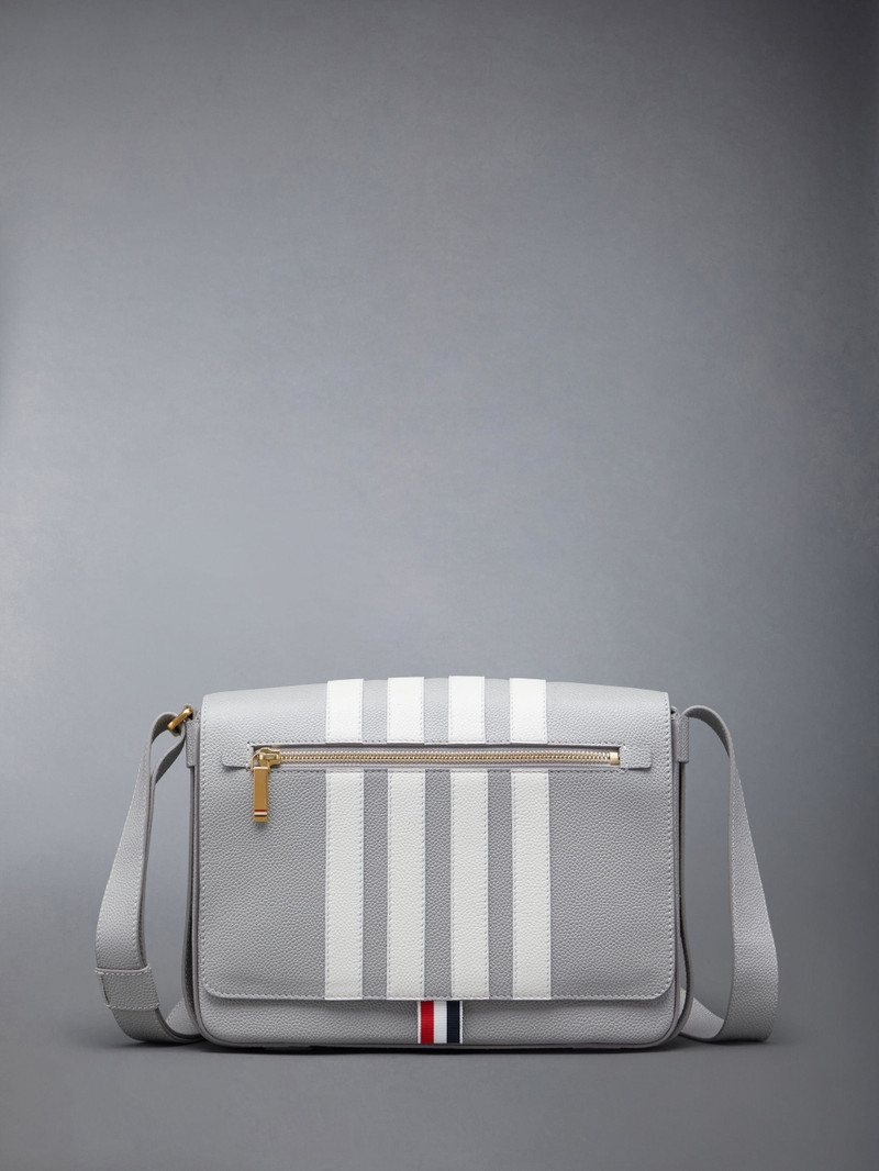 Pebble Grain 4-Bar Reporter Bag 1