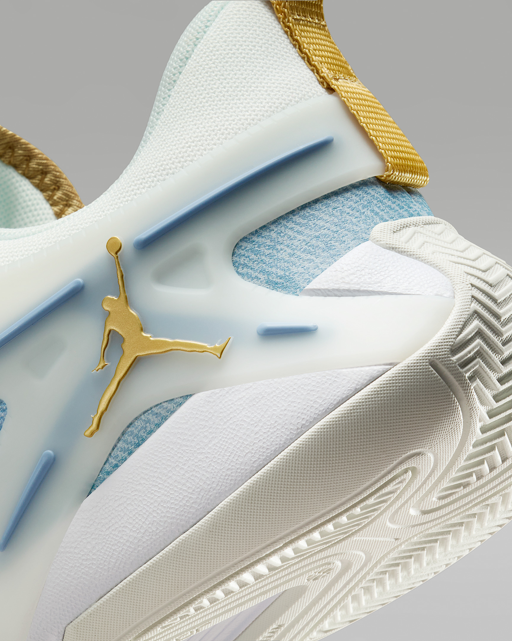 Jordan Heir Series "Denim and Gold" Women's Basketball Shoes - 8