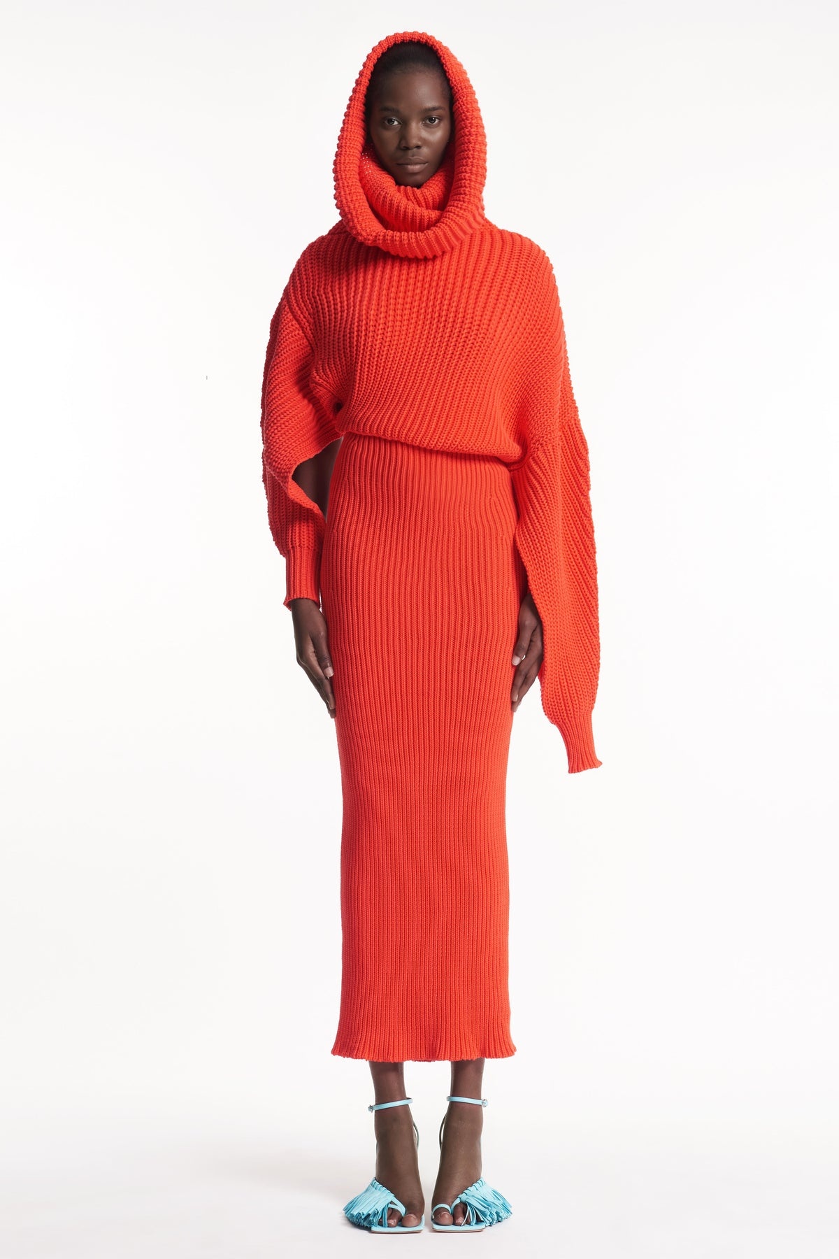 KNIT MAXI SNOOD DRESS WITH SLEEVE OPENING RED - 2