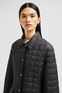 ◆可愛いフレアカット◆ Moncler EPINAL Moncler Epinal Square-Quilted Down Shirt Jacket | REVERSIBLE