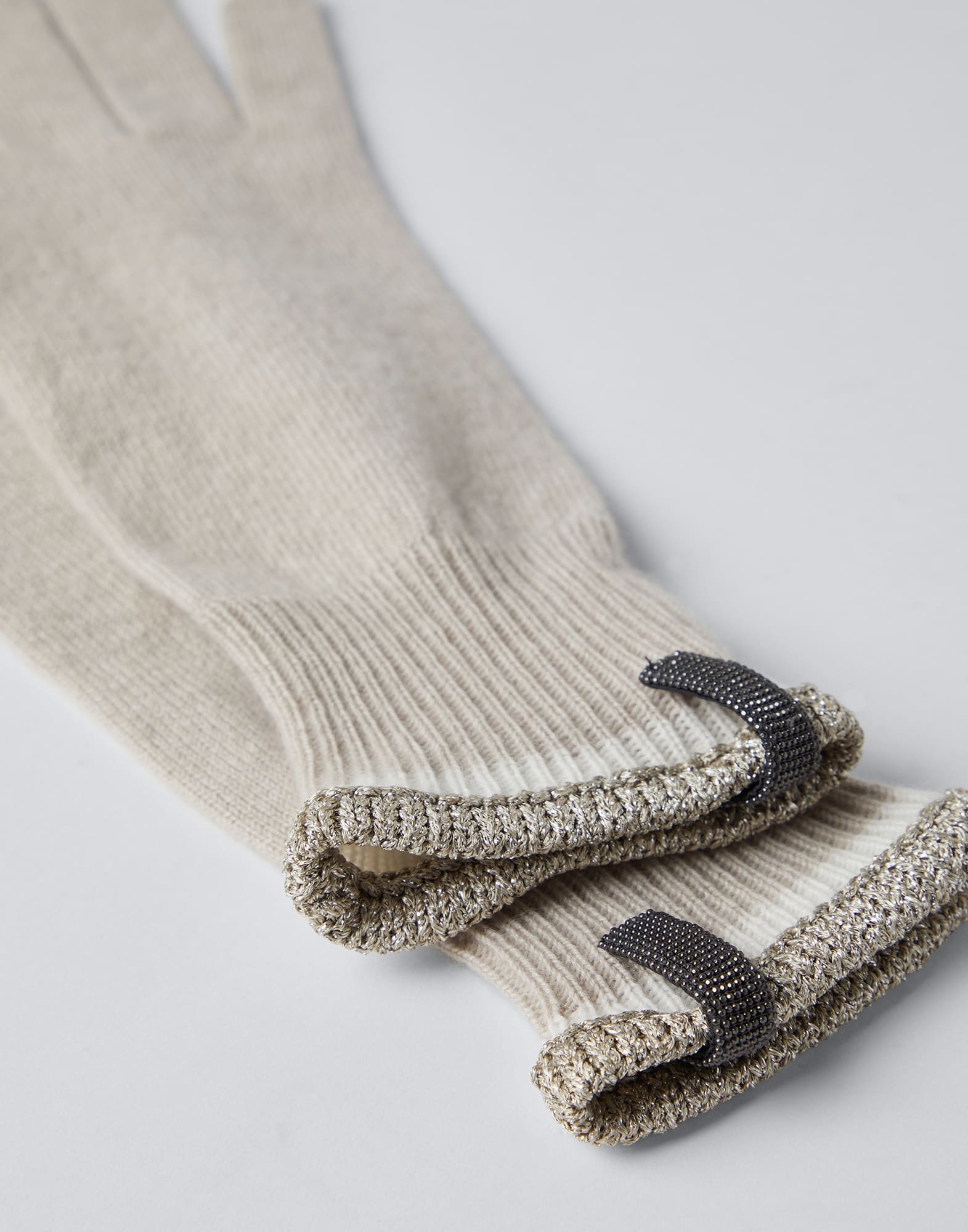 Cashmere knit gloves with sparkling trim and monili - 2