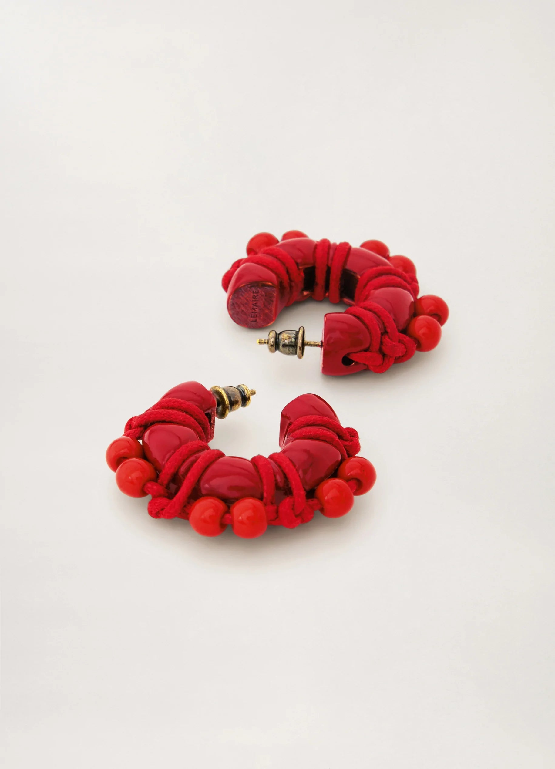 TIED UP PEARLS HOOPS
BRASS - 3
