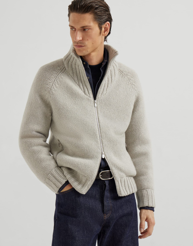 Cashmere Feather yarn knit outerwear jacket with down quilting 1