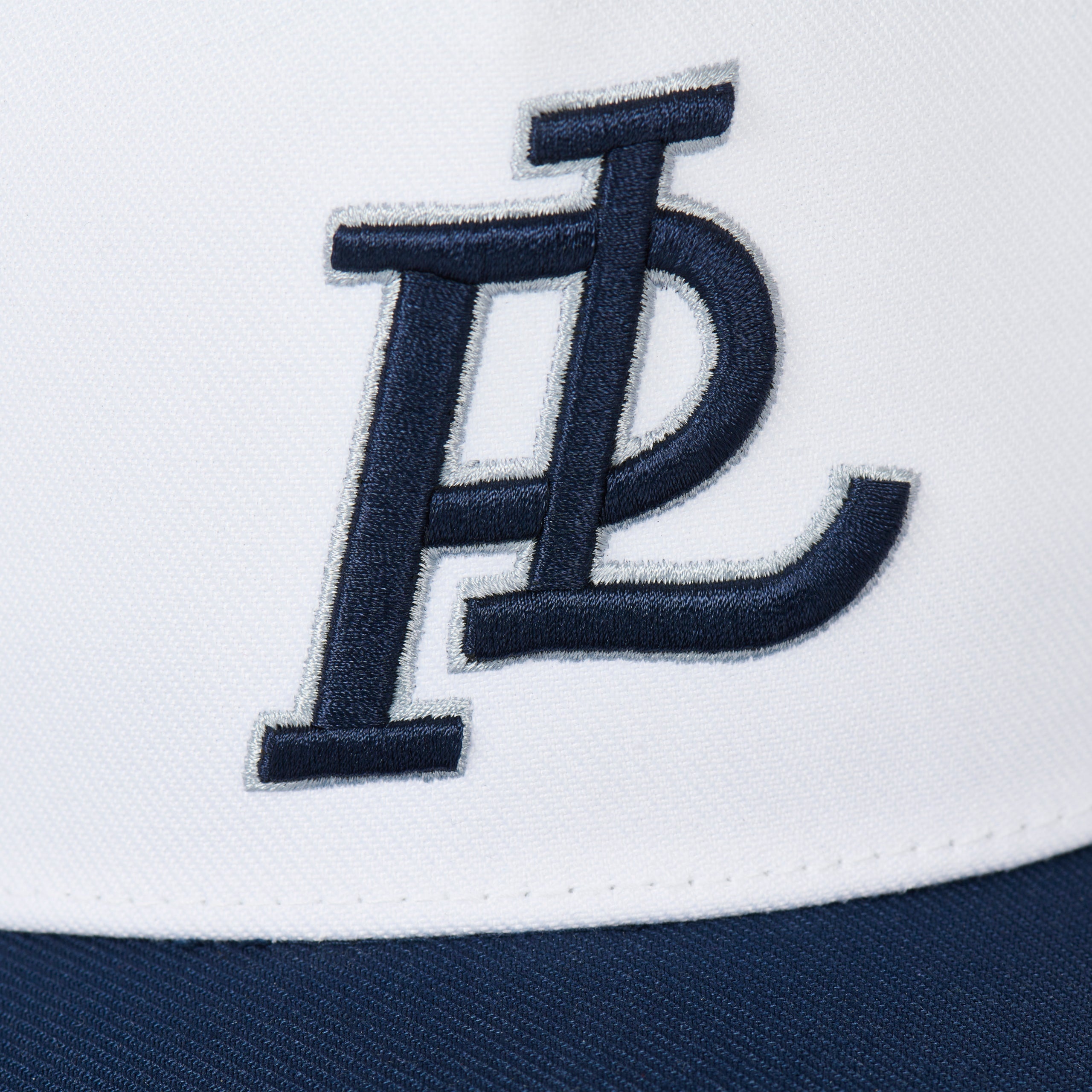 P FRAME 5-PANEL WHITE / NAVY - 4