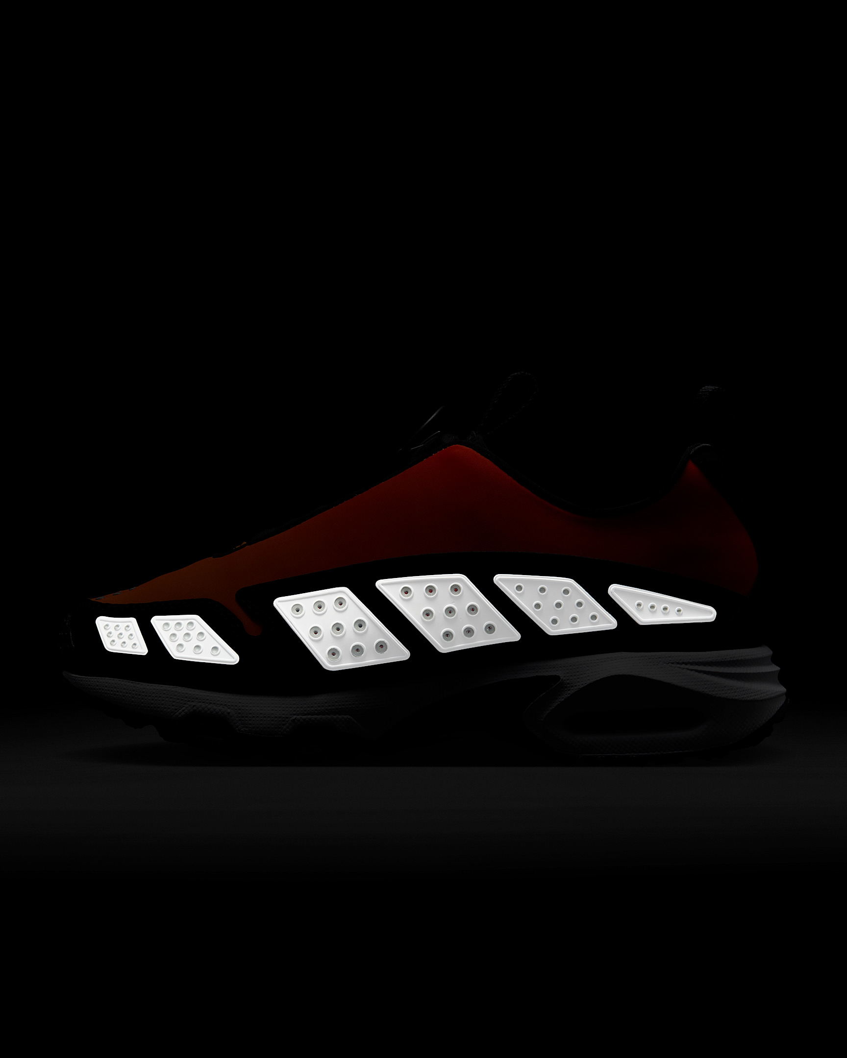 Nike Air Max SNDR Women's Shoes - 12