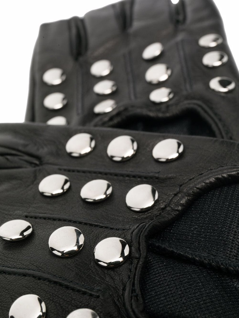 MANOKHI silver-studded leather gloves outlook