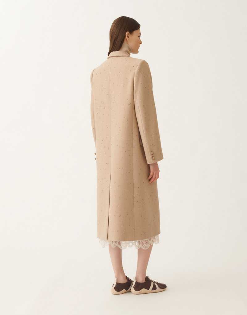Buttoned coat 4