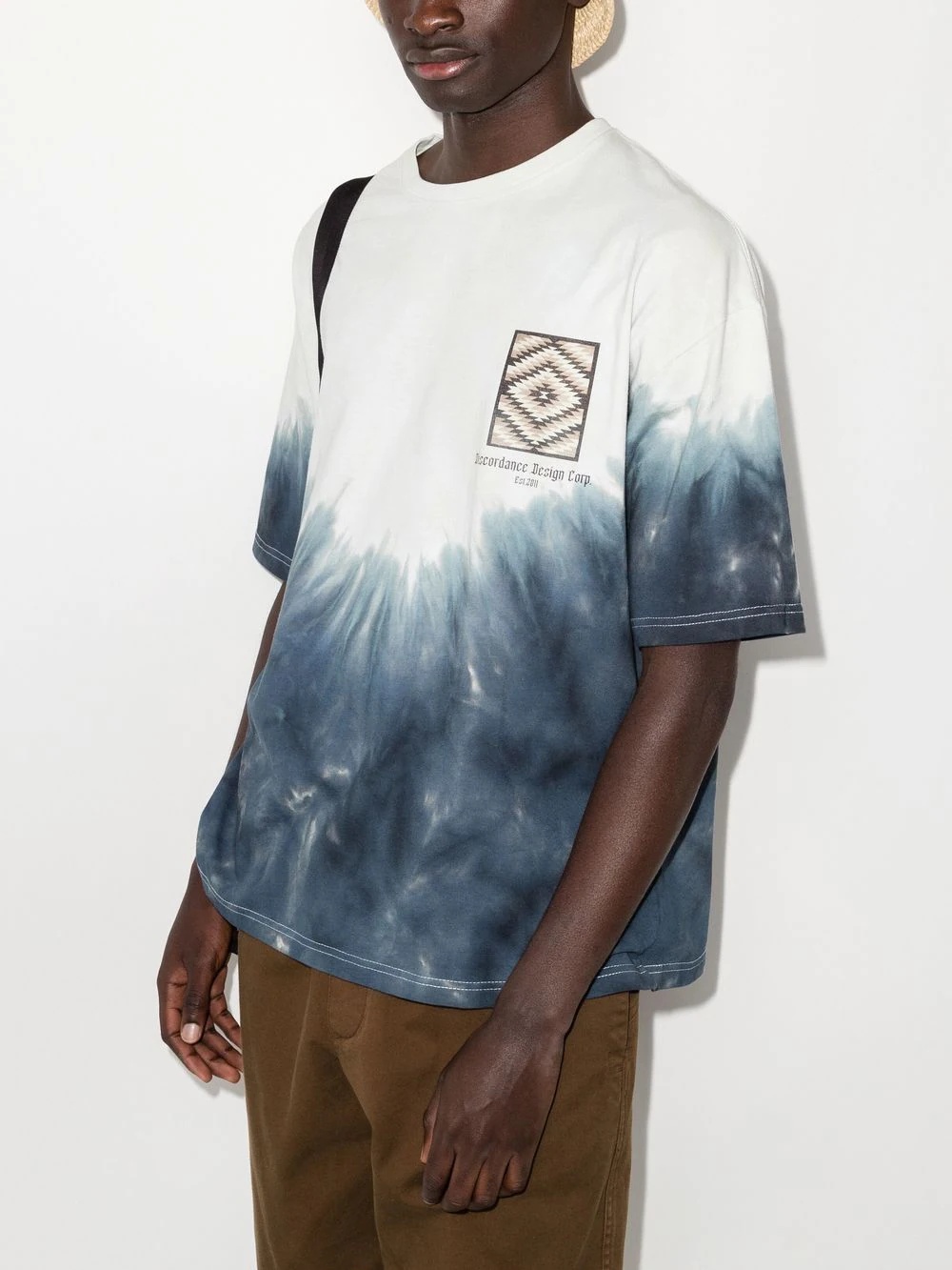 hand-dyed graphic-print T-shirt - 2