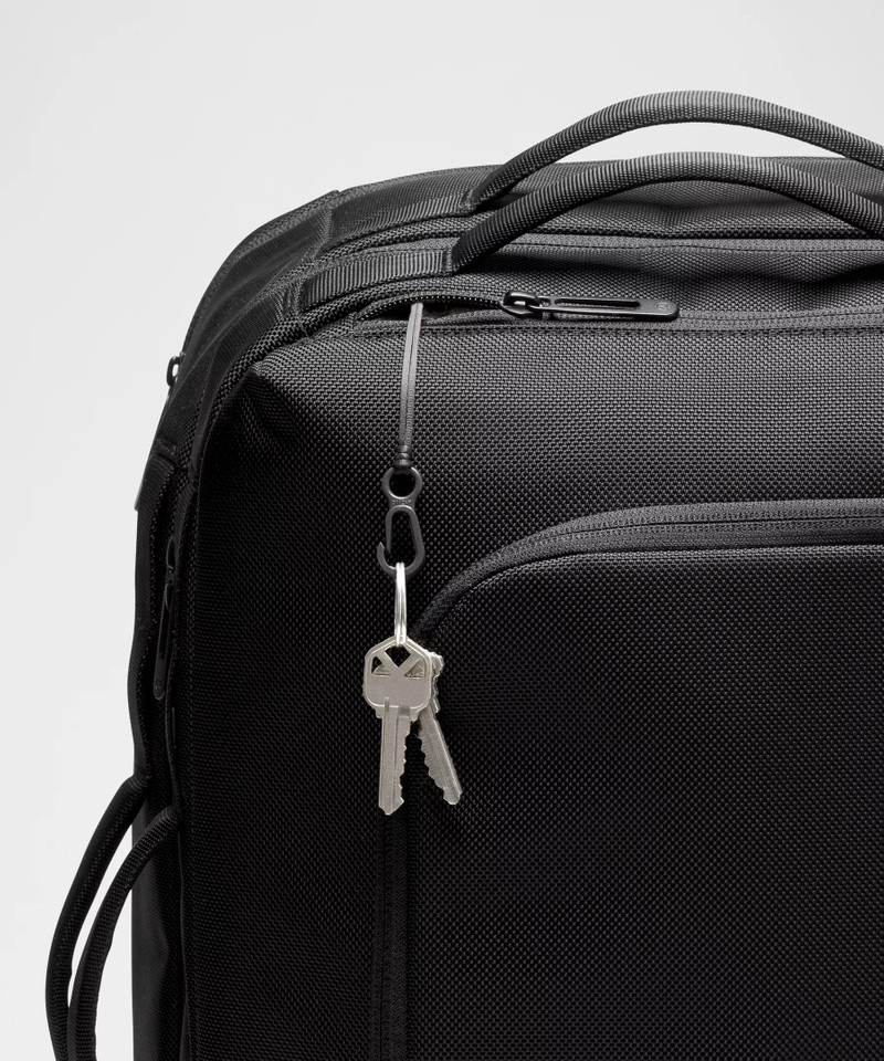 Cruiser Travel Backpack 35L 9