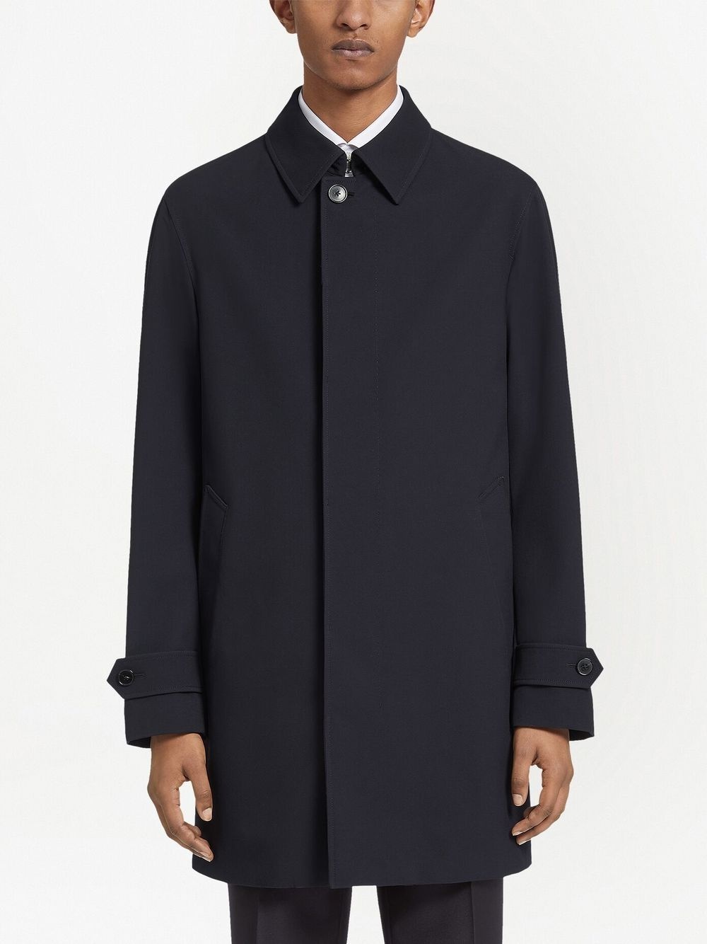 concealed front-fastening coat - 3