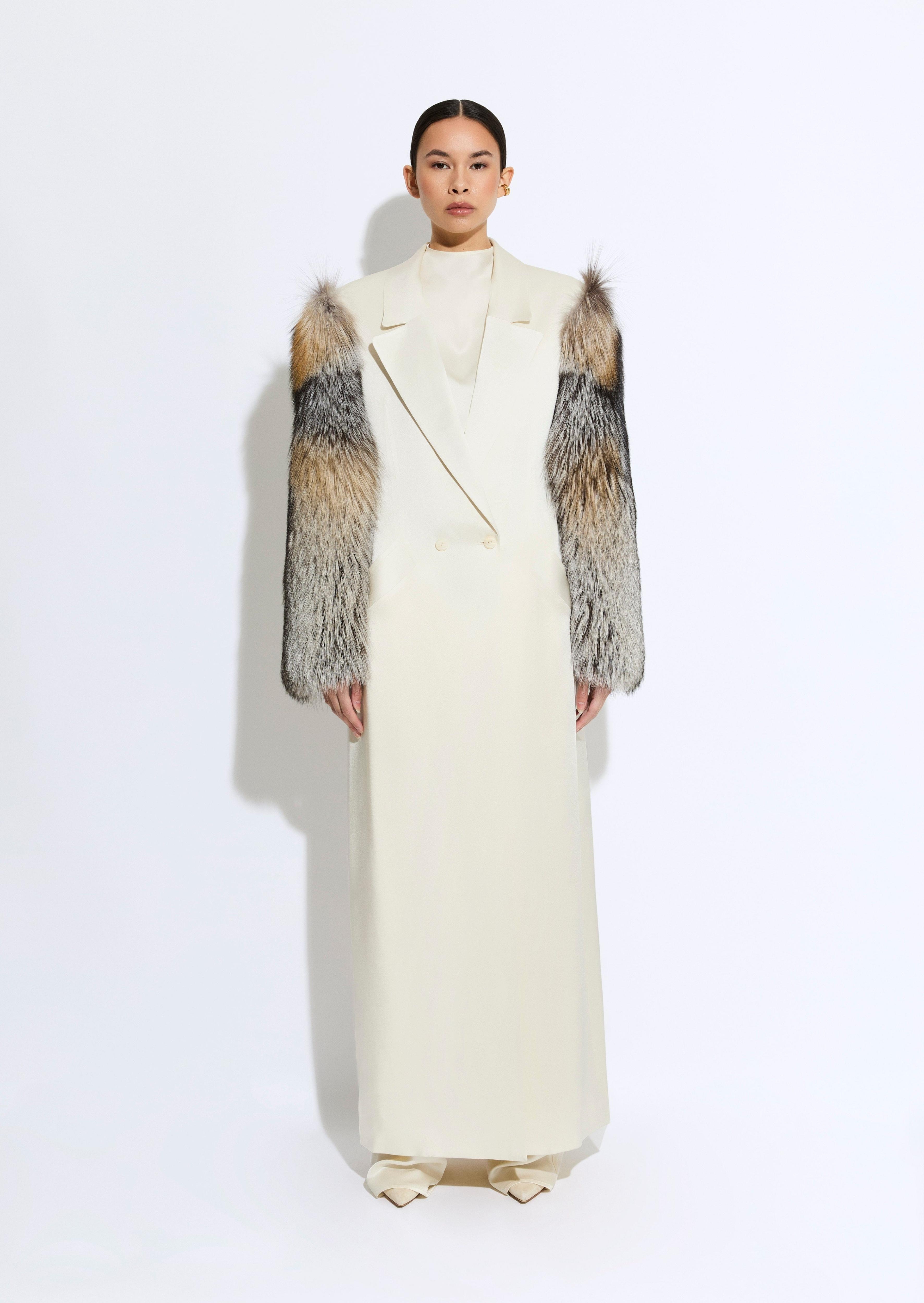 Satin Double Breasted Coat With Fur - 2