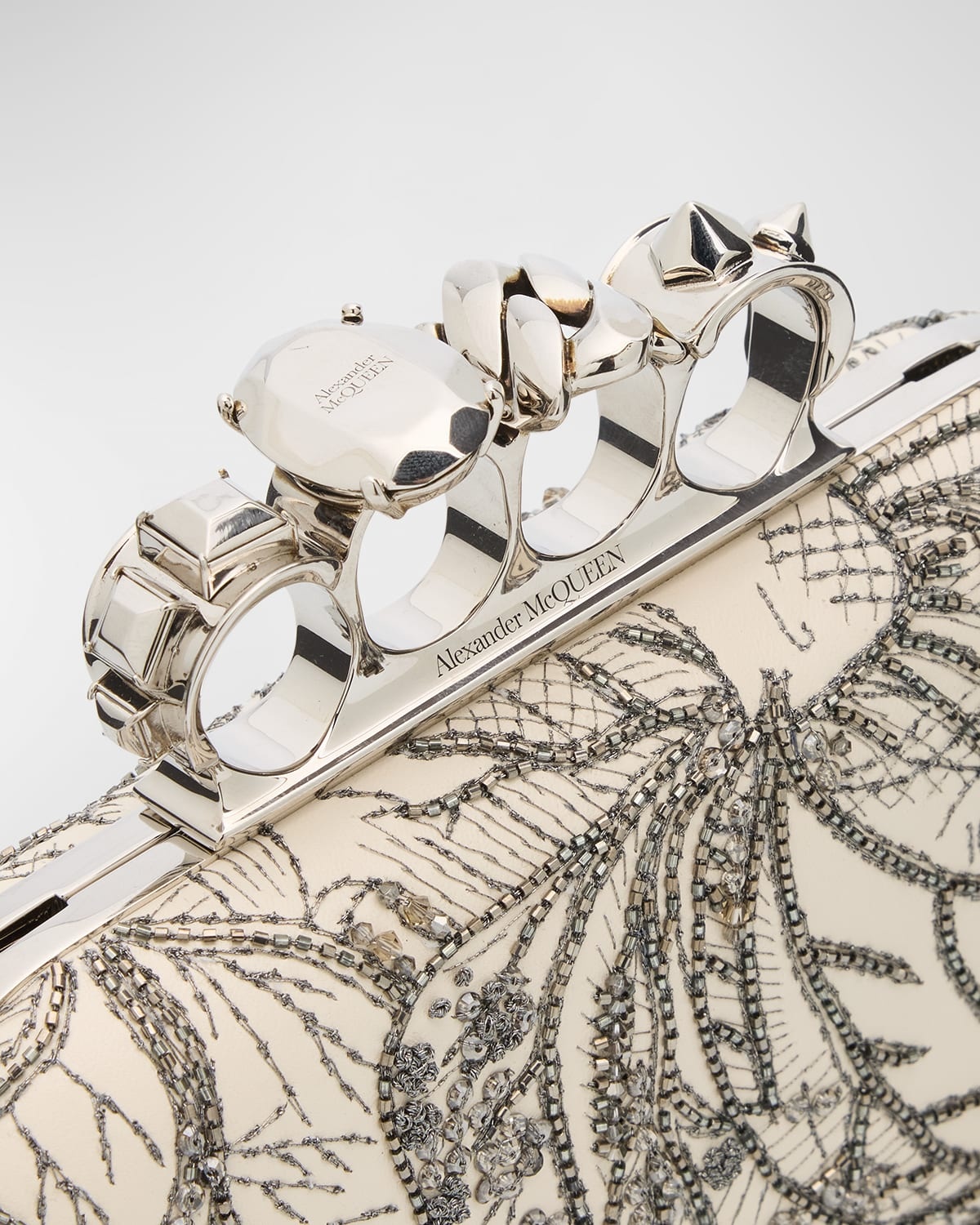Knuckle Four-Ring Embellished Clutch Bag - 6